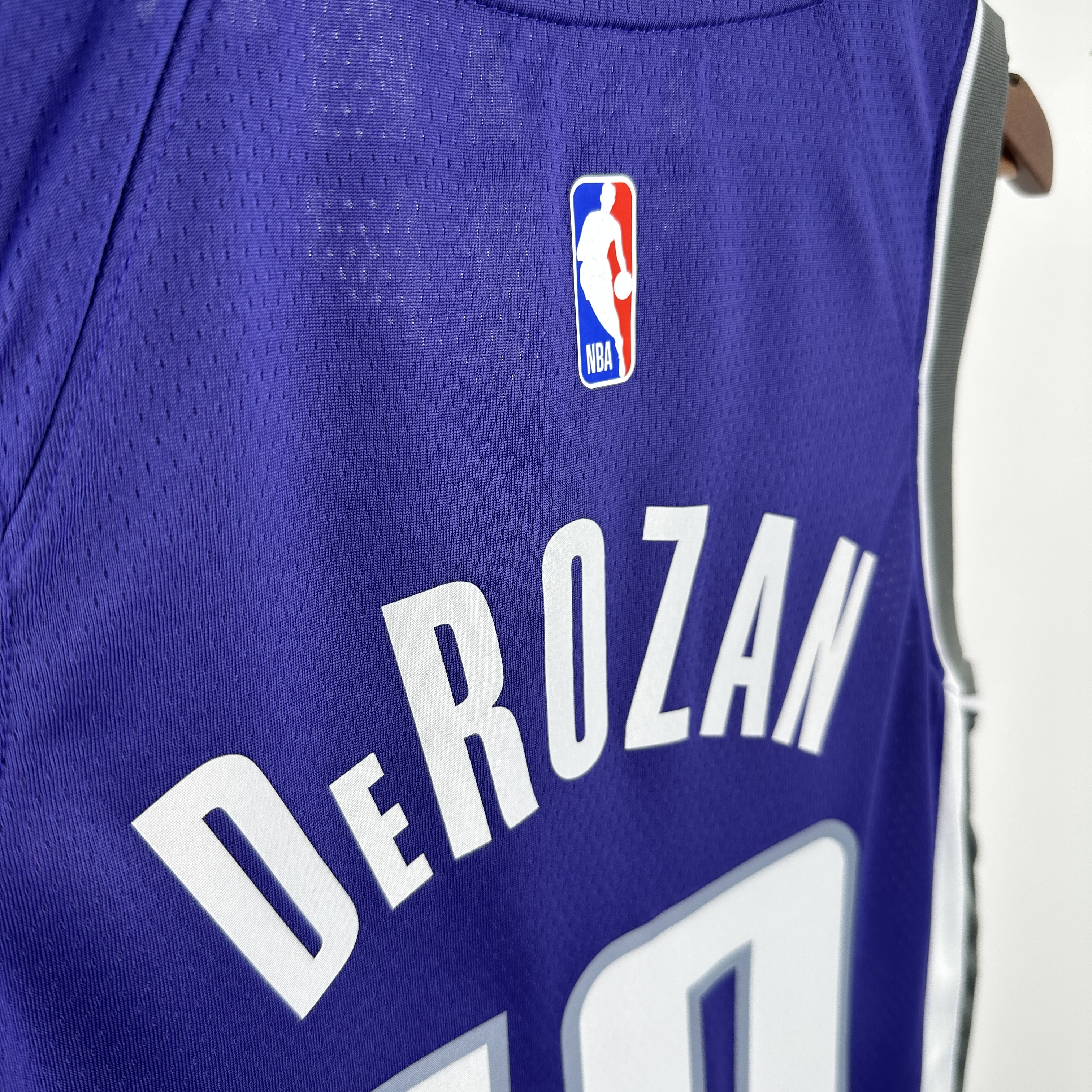 23 SEASON SACRAMENTO KINGS Away Purple  #10 DeROZAN
