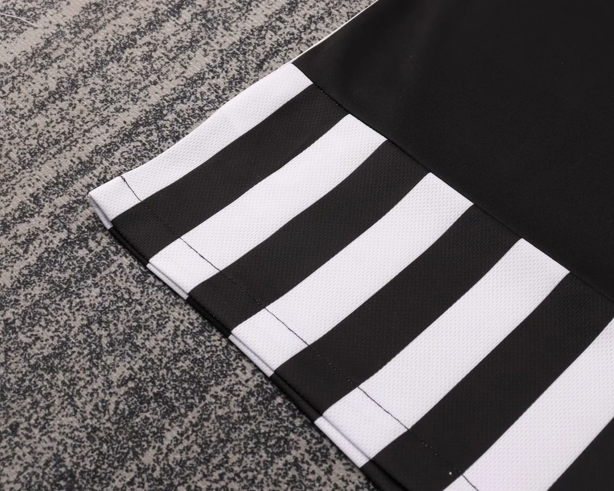 Kids Retro Kit Santos 2012/13 Away