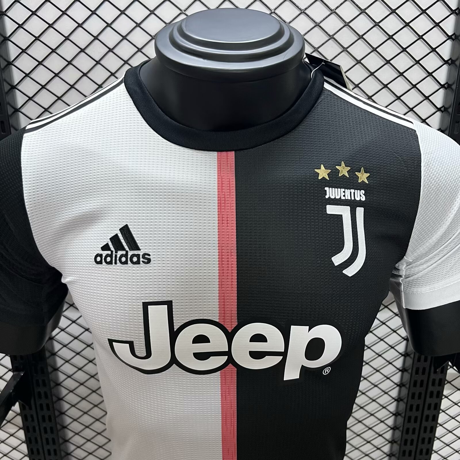 Player Version  Juventus 19/20 Home