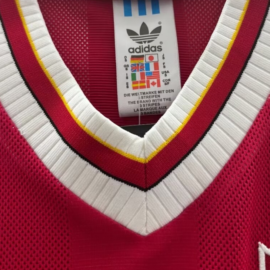 Retro LVP 1995-96 Home