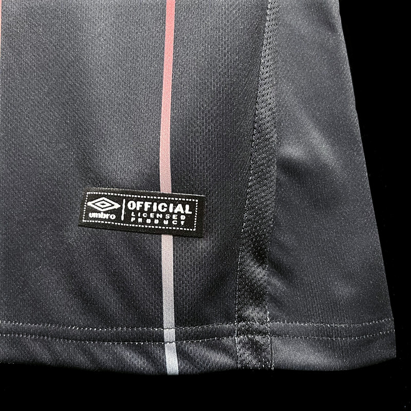 Retro  2016/17 Athletico Paranaense Memorial Edition Black