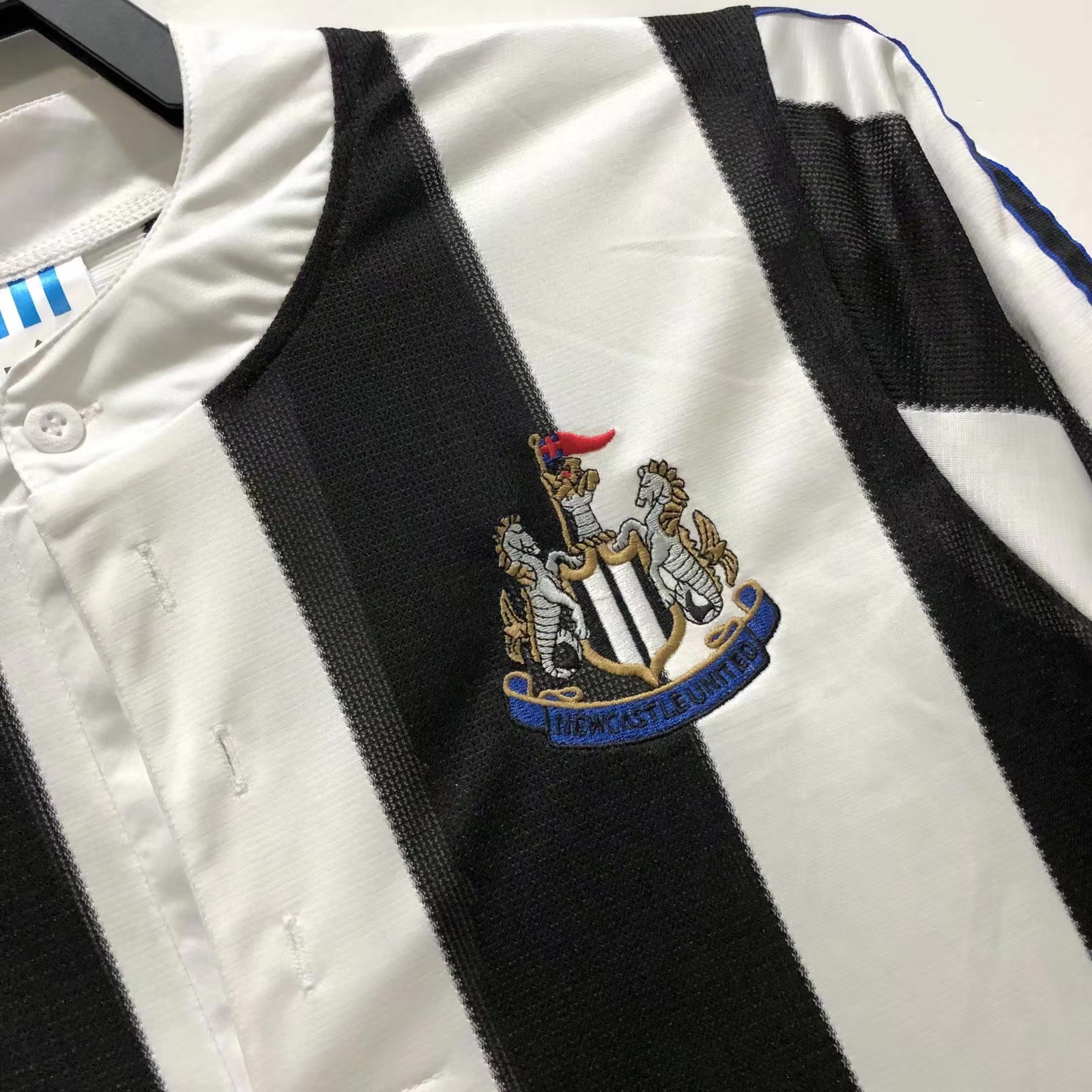 Retro Newcastle 1995/97 Home Long Sleeves