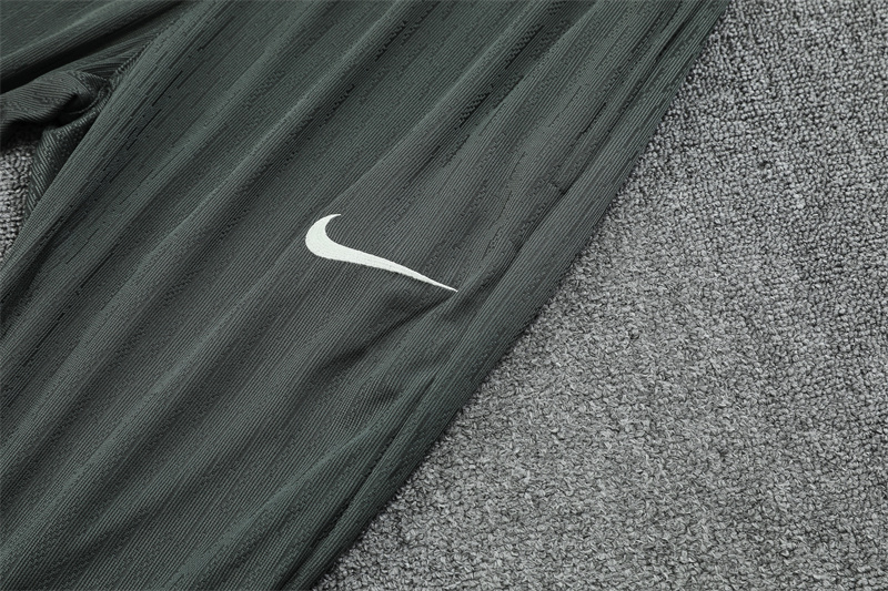 Chelseα  25/26 Half zipper training suit 801