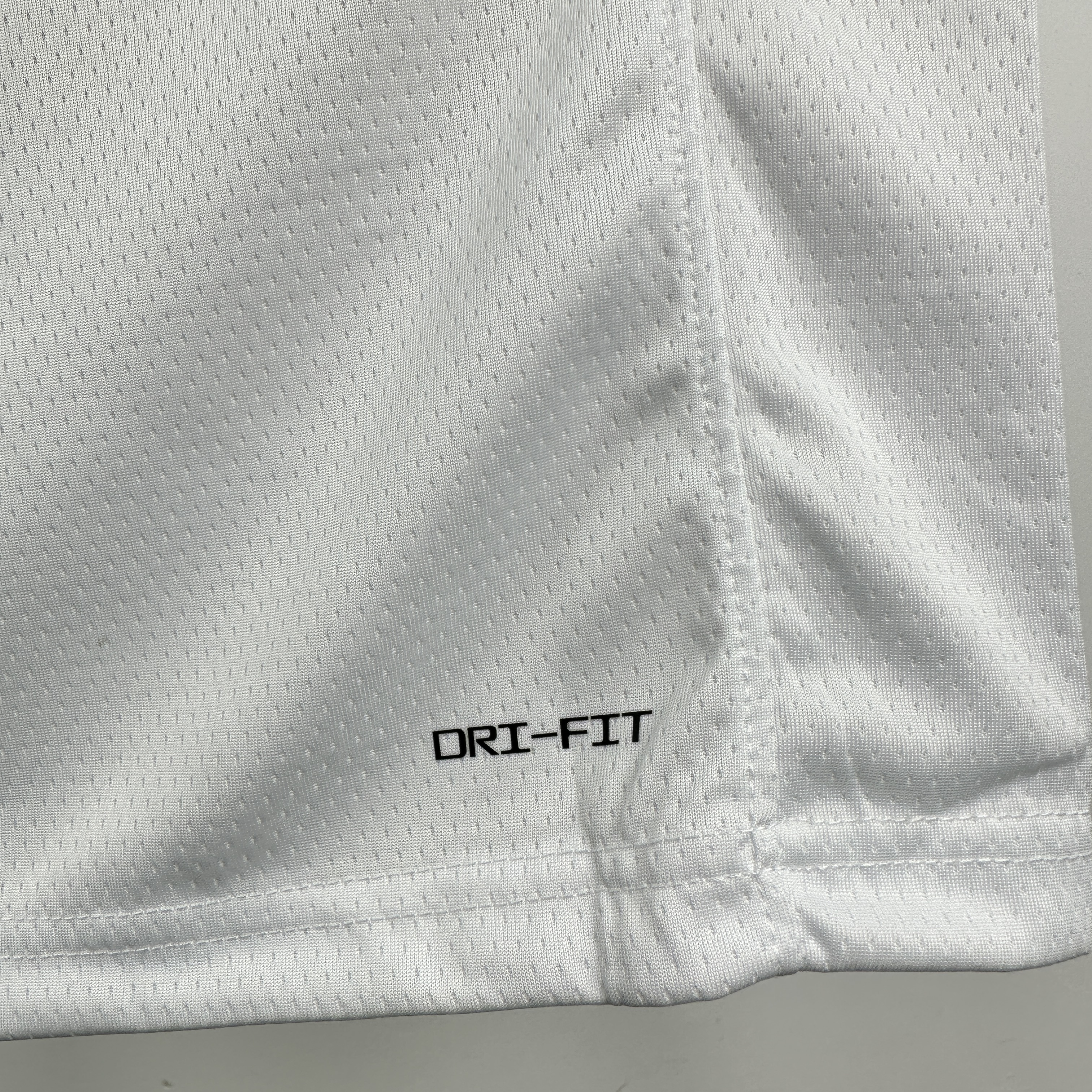 23 Season Lakers City Edition No.77 Dončić