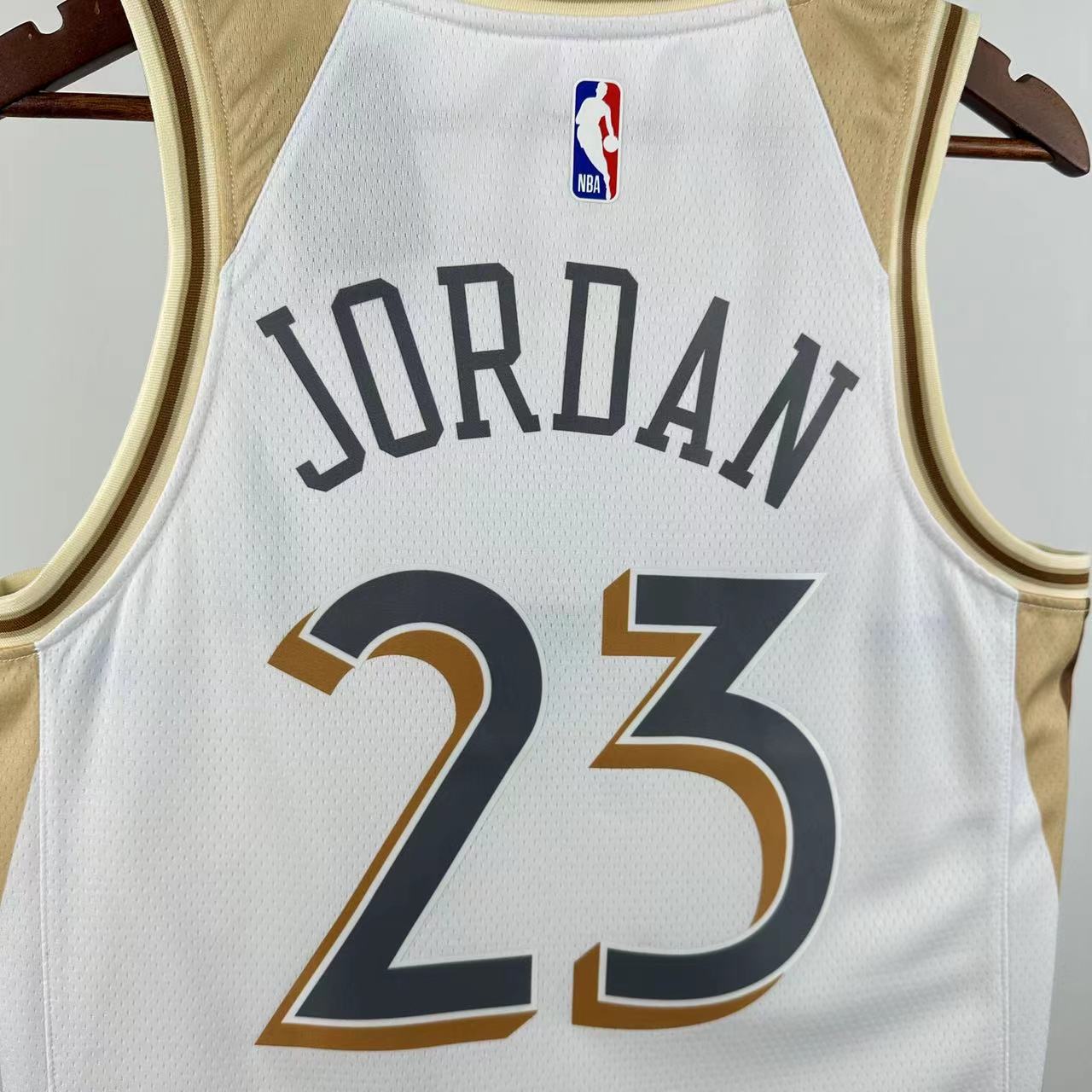 25 Season Chicago Bulls City Edition No.23