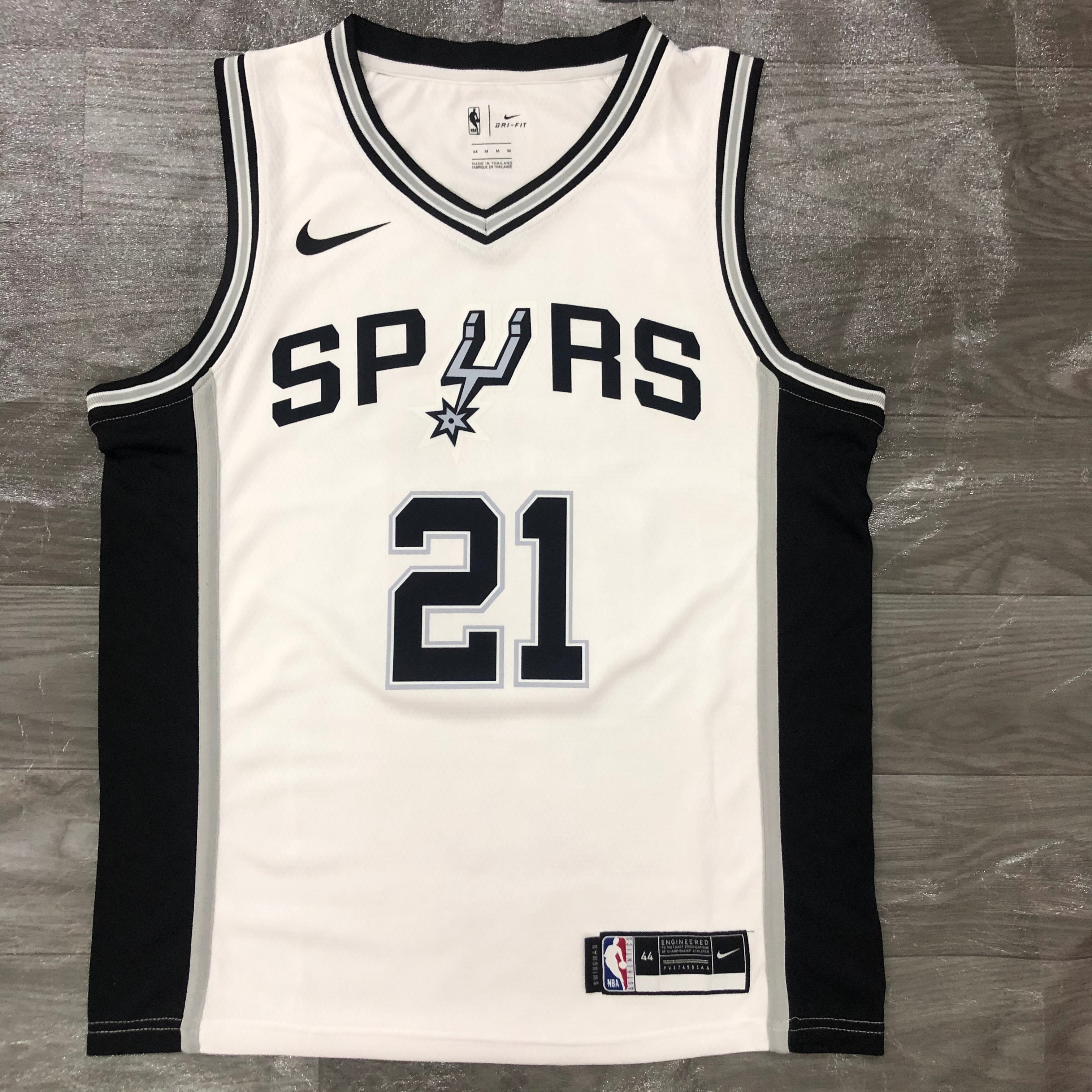 SAN ANTONIO SPURS WHITE  #21
