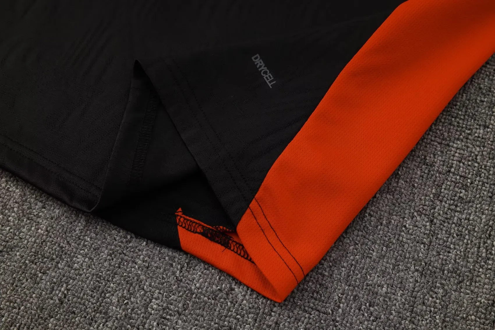 AC Milan Sleevesless Training Suit D1301