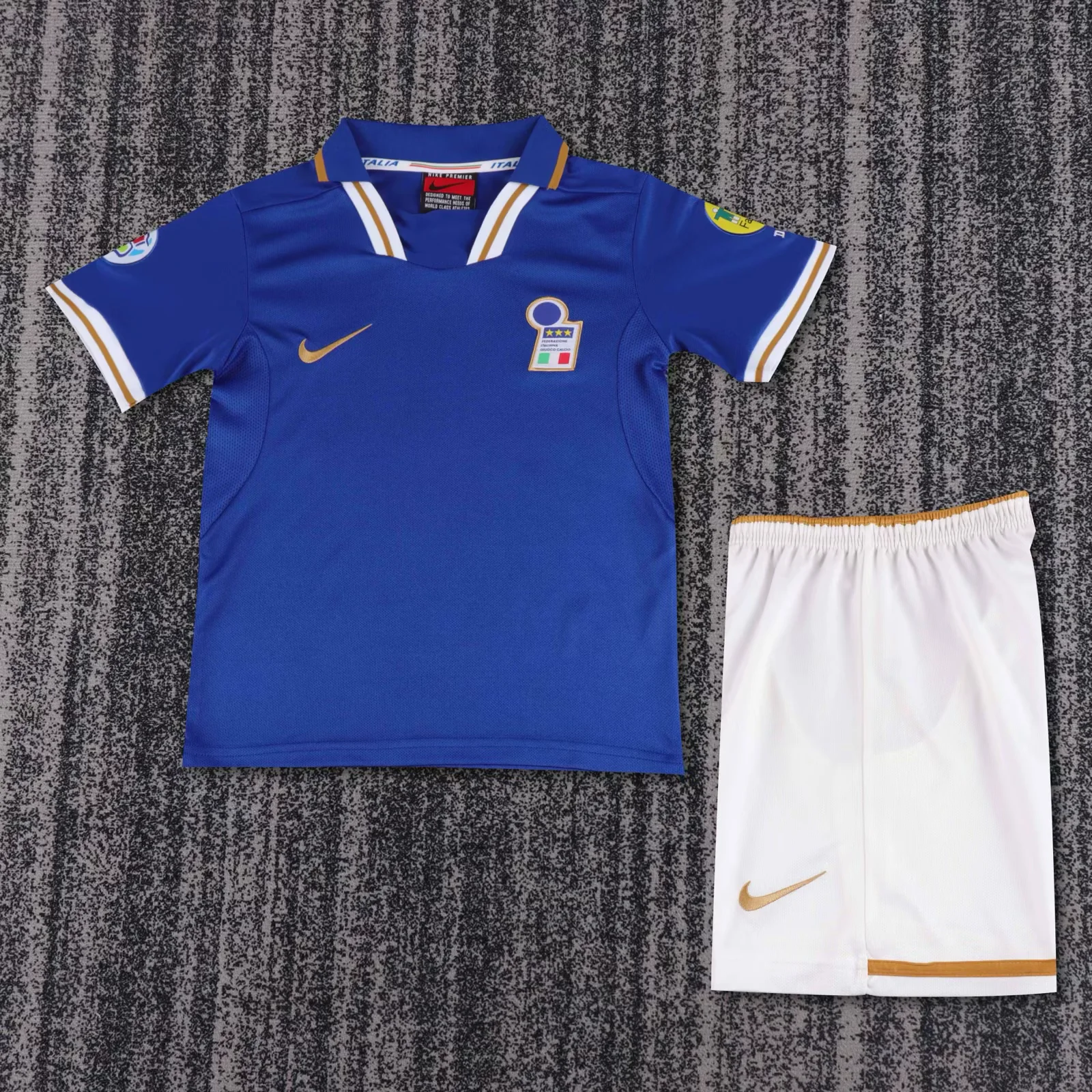 Kids Retro Kit Italy 1996 Home