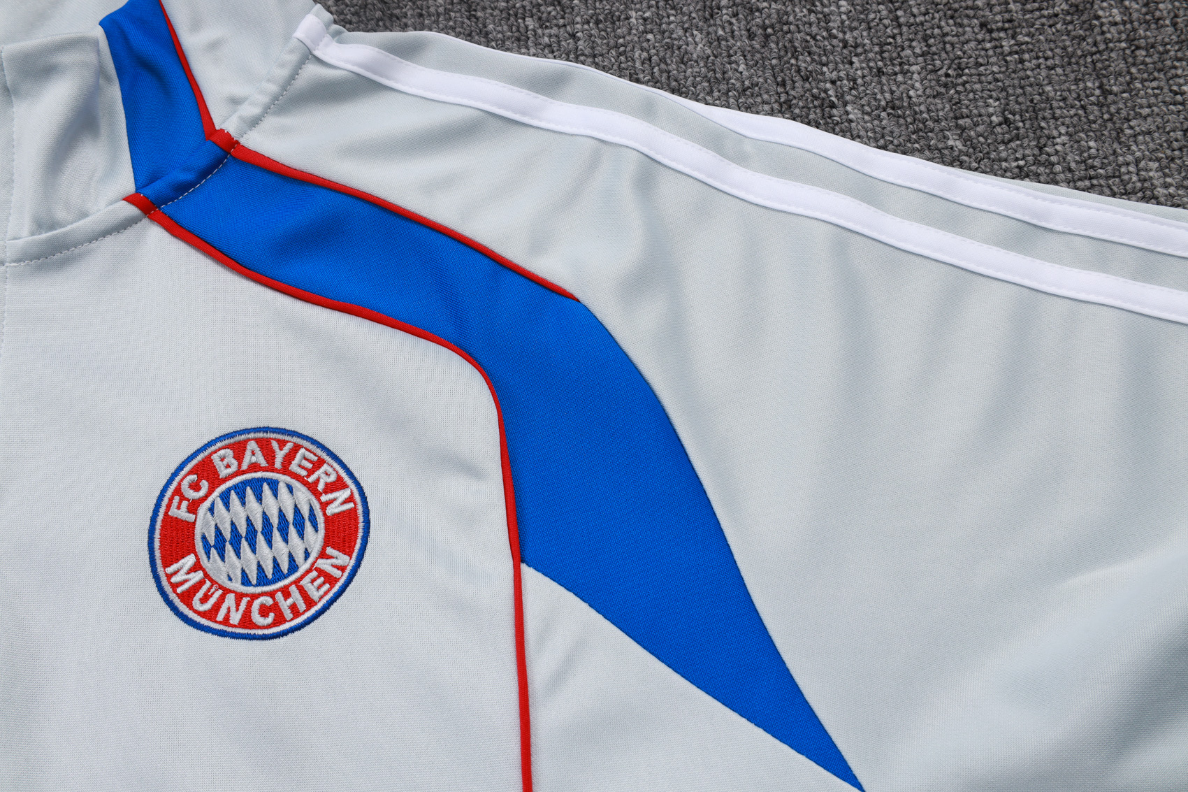 Adult/ Kids Bayern Half Zipper Training Suit B2548