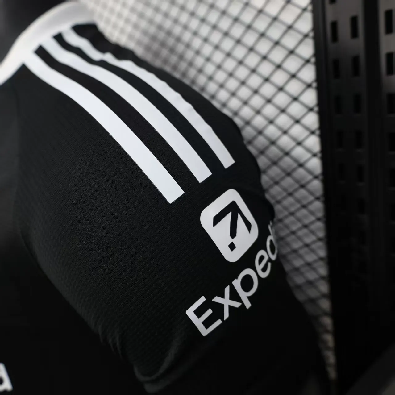 Player Version LVP 25/26 Goalkeeper S-XXL