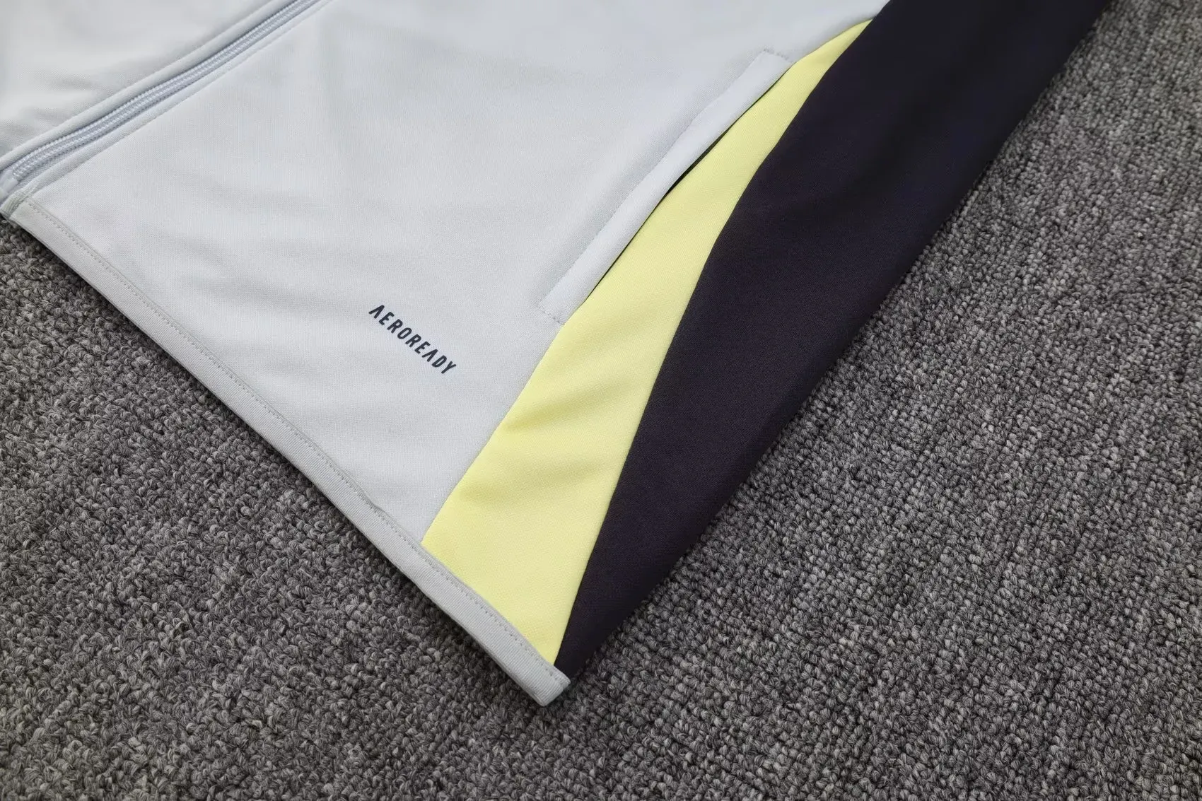 Adult/ Kids 25/26 juventus Full zipper Training suit