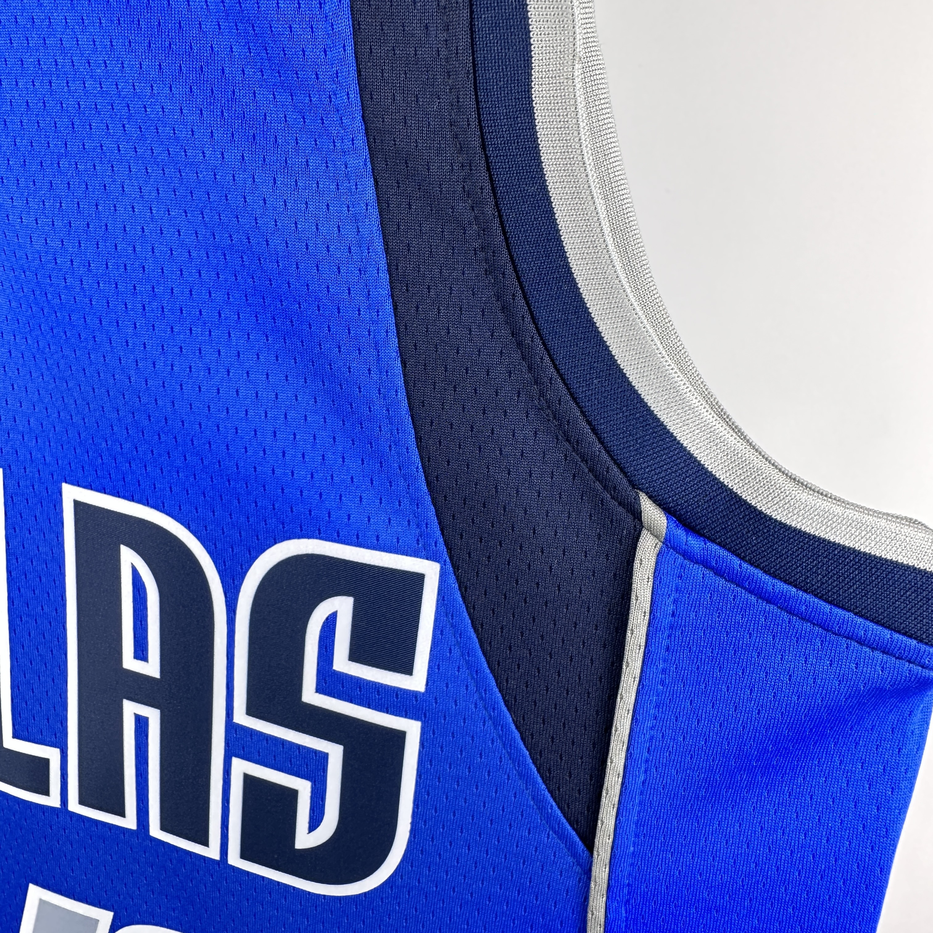 Dallas Mavericks Blue #41