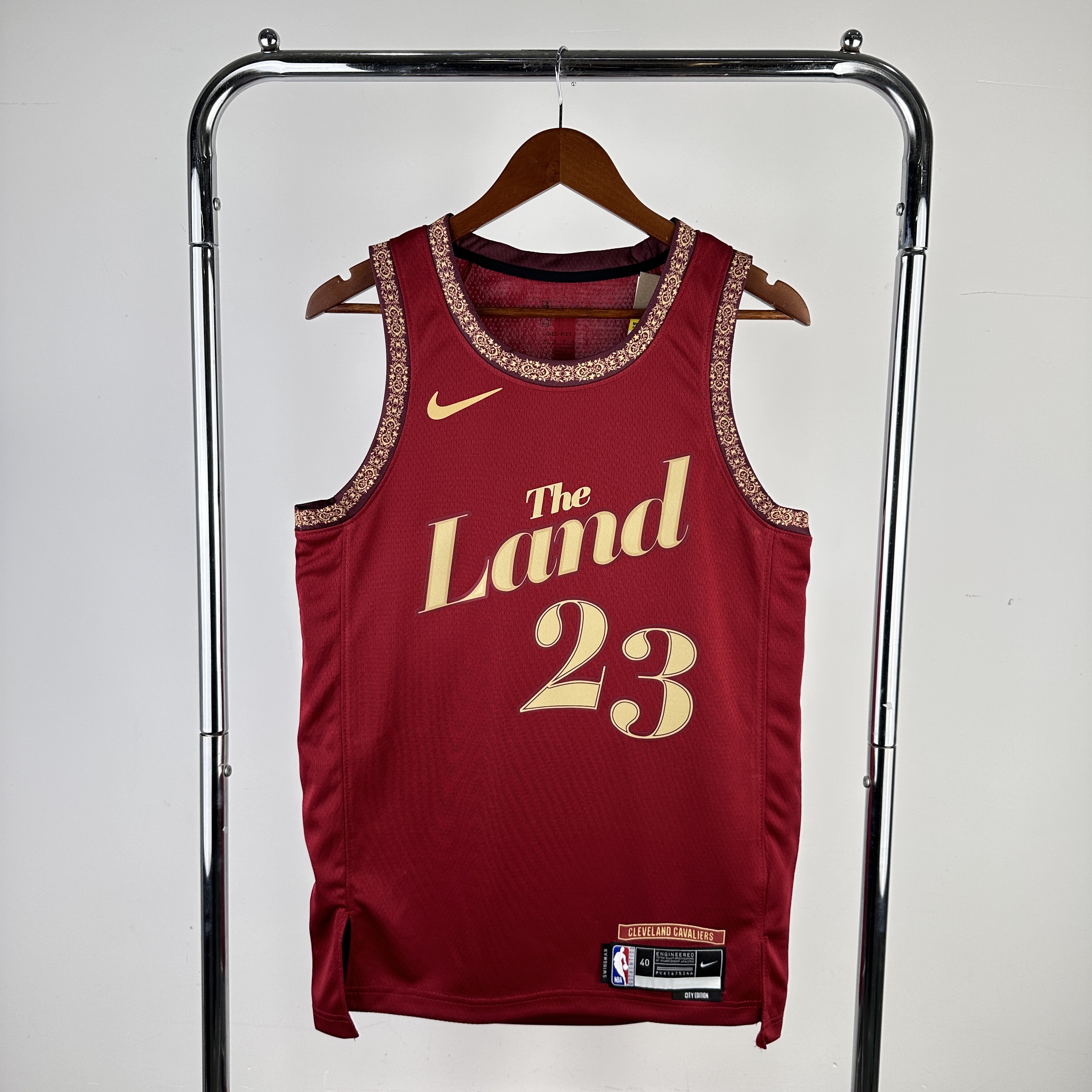 24 Seanson Cleveland Cavaliers City Edition  #23