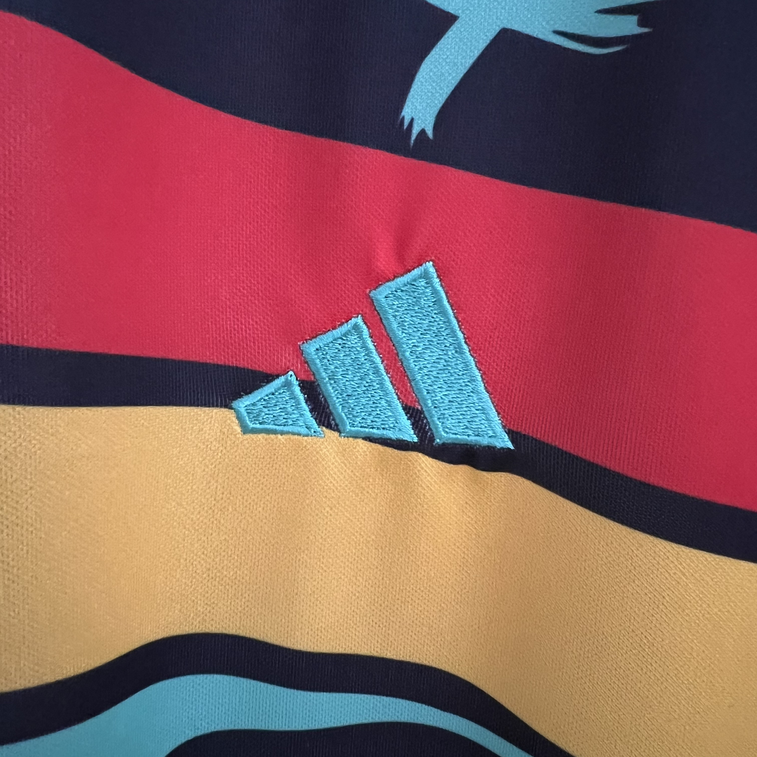 Ajax Graffiti Edition  Size: S-XXL