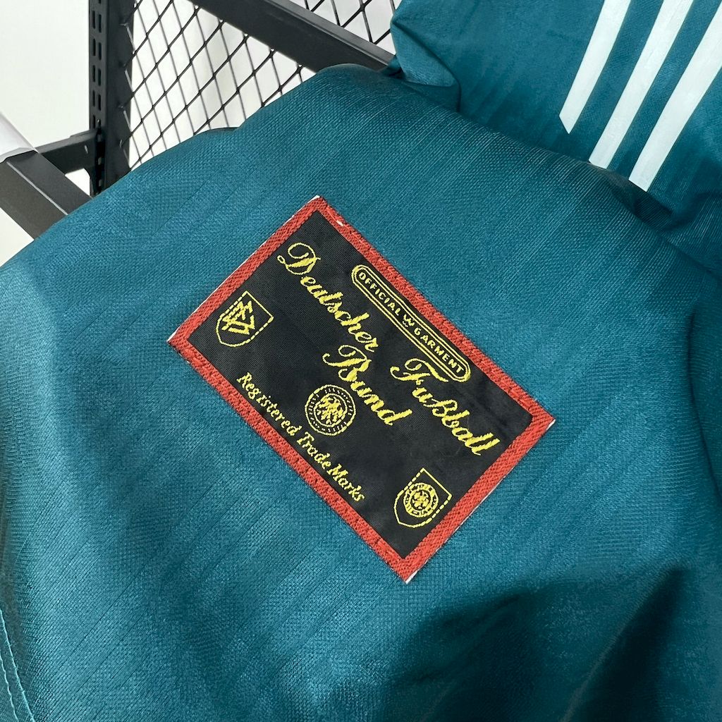Retro  1996 Germany Away Green