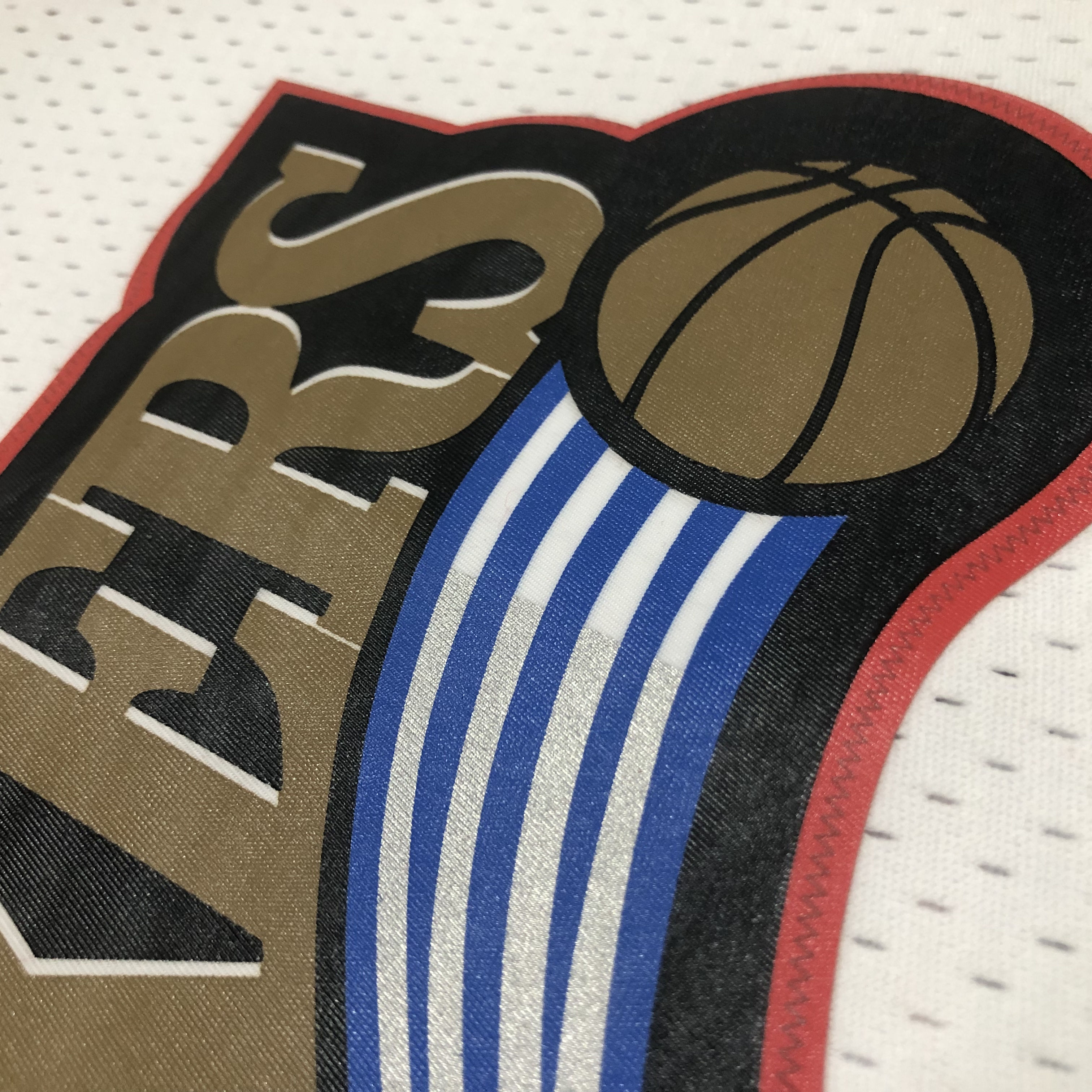 MN Heat Pressed Retro : Philadelphia 76ers 1998 White #3