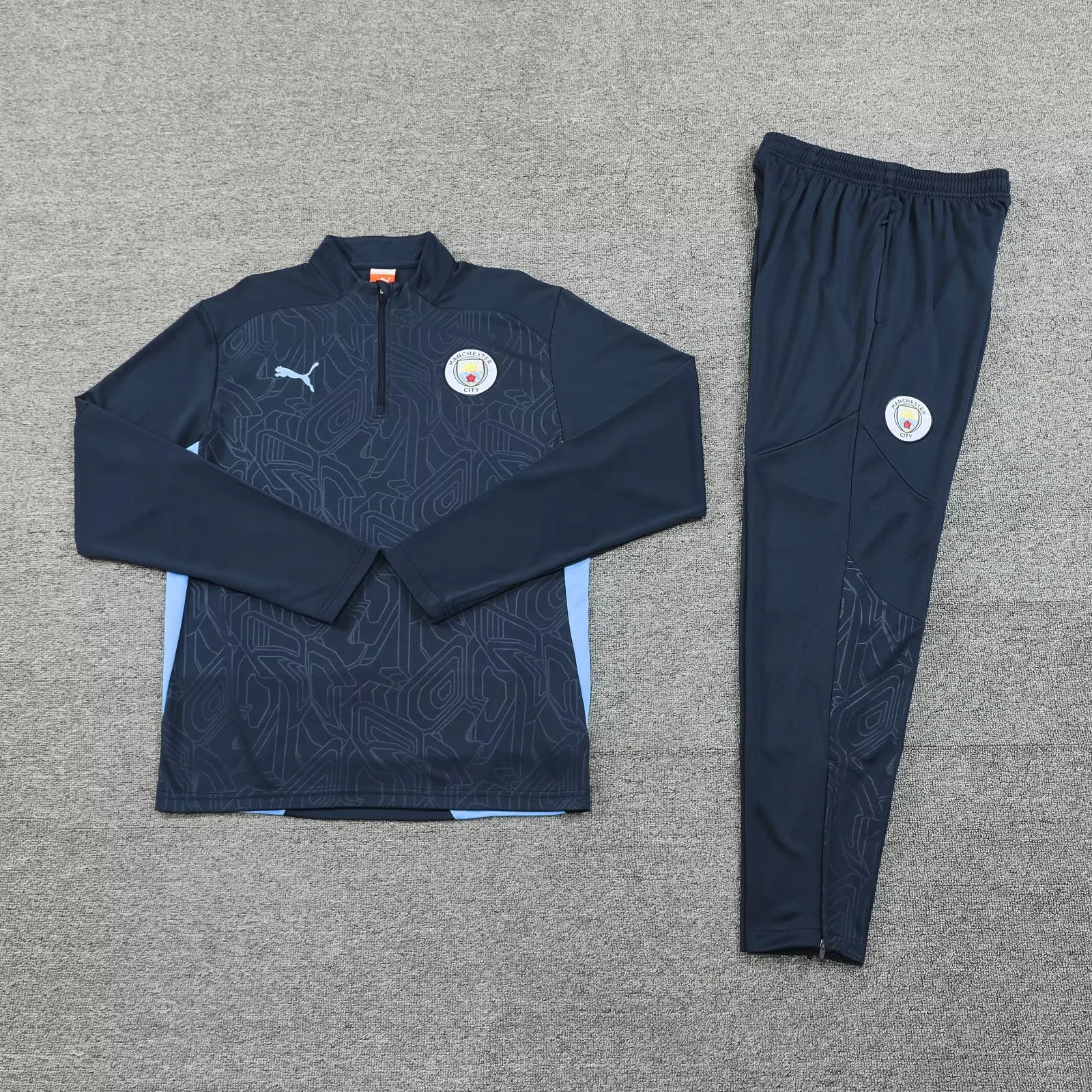 Manchester City 24/25 training SUIT