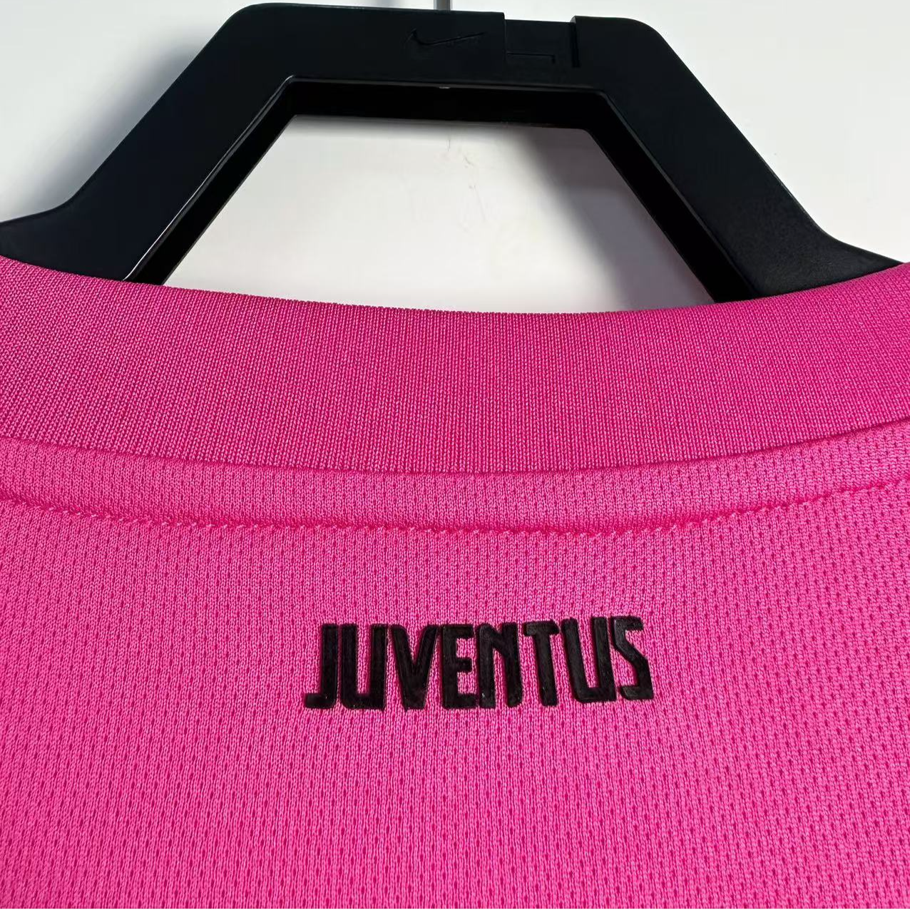 Retro Juventus 2011/12 Away Pink Long Sleeves
