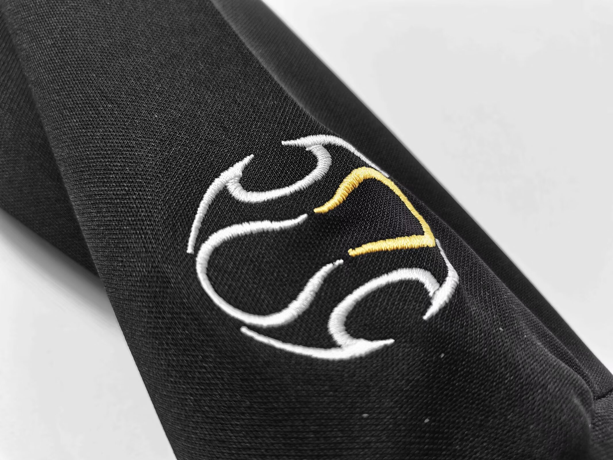 Retro  Real Mαdrid 06/07 Awαy Black Long Sleeves