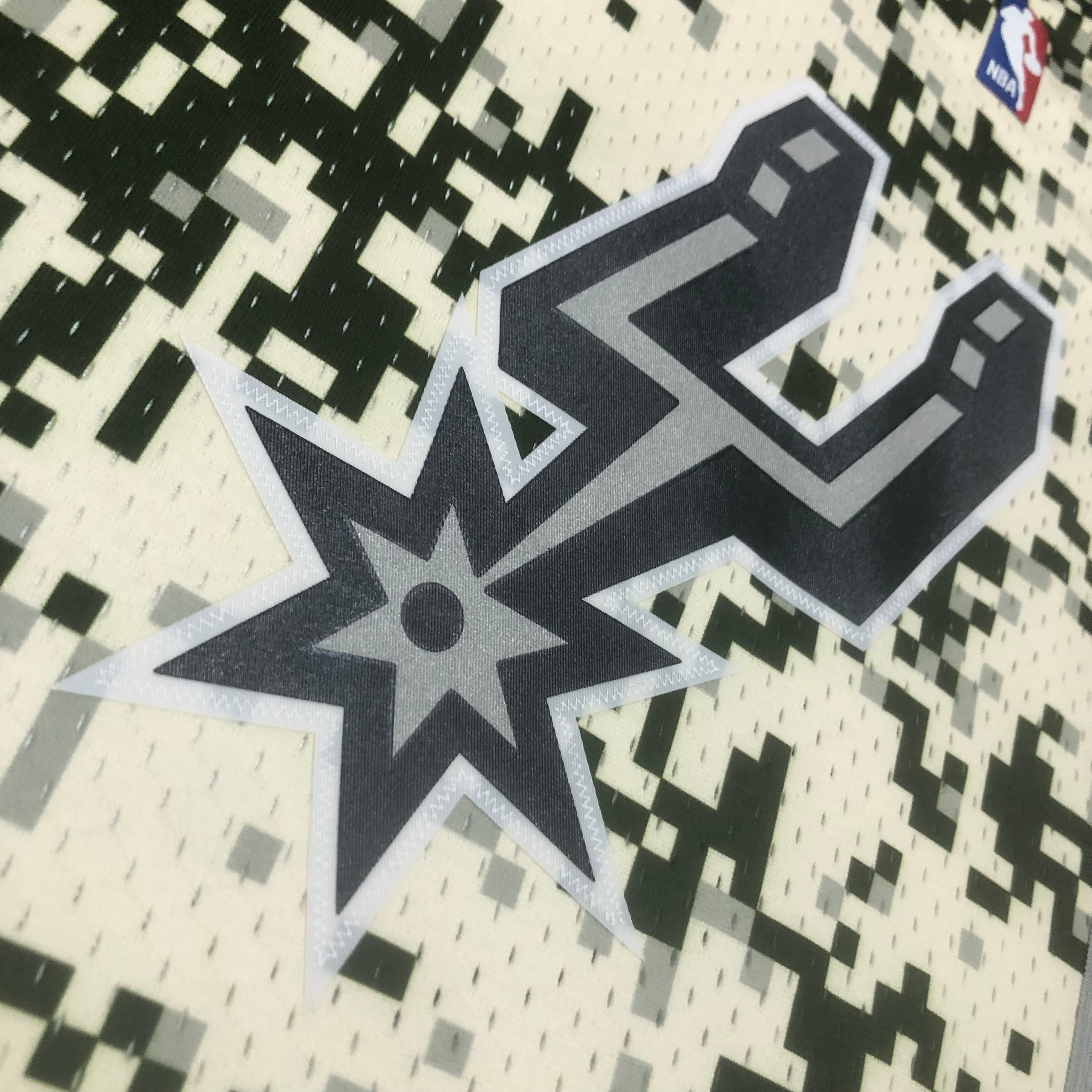 MN Heat Press Retro: San Antonio Spurs 13/14 Season #9