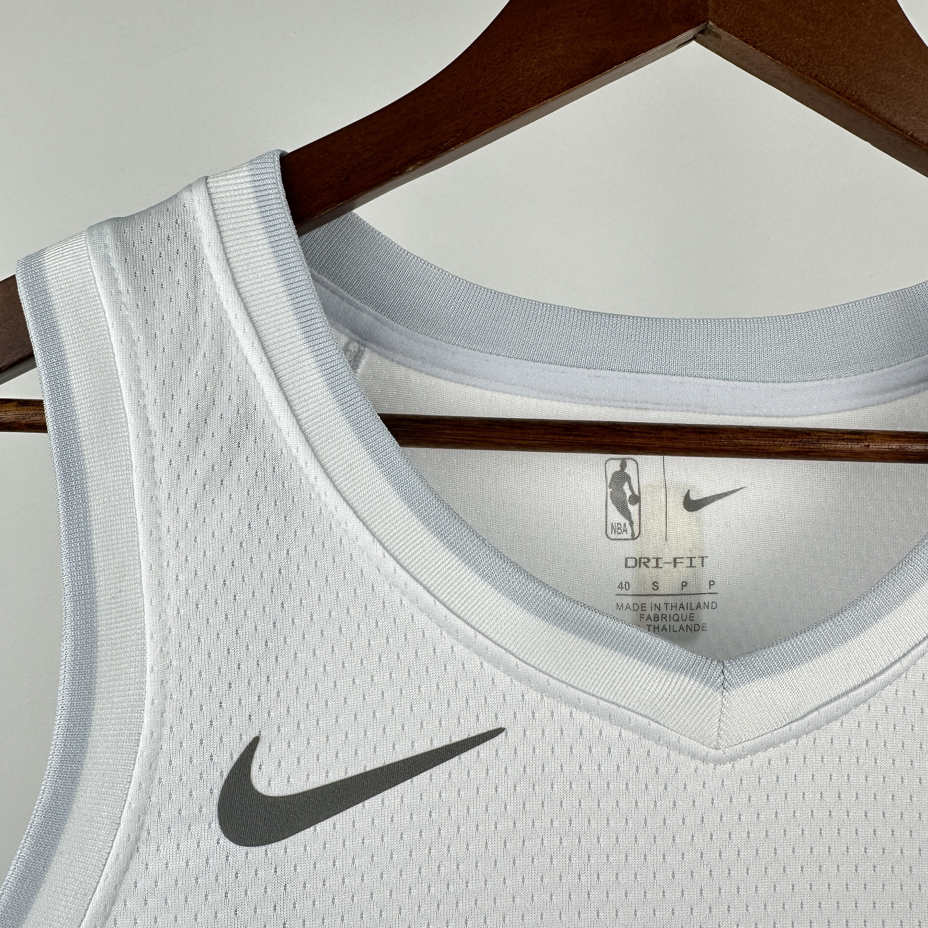 25 Season Dallas Mavericks City Edition  #77