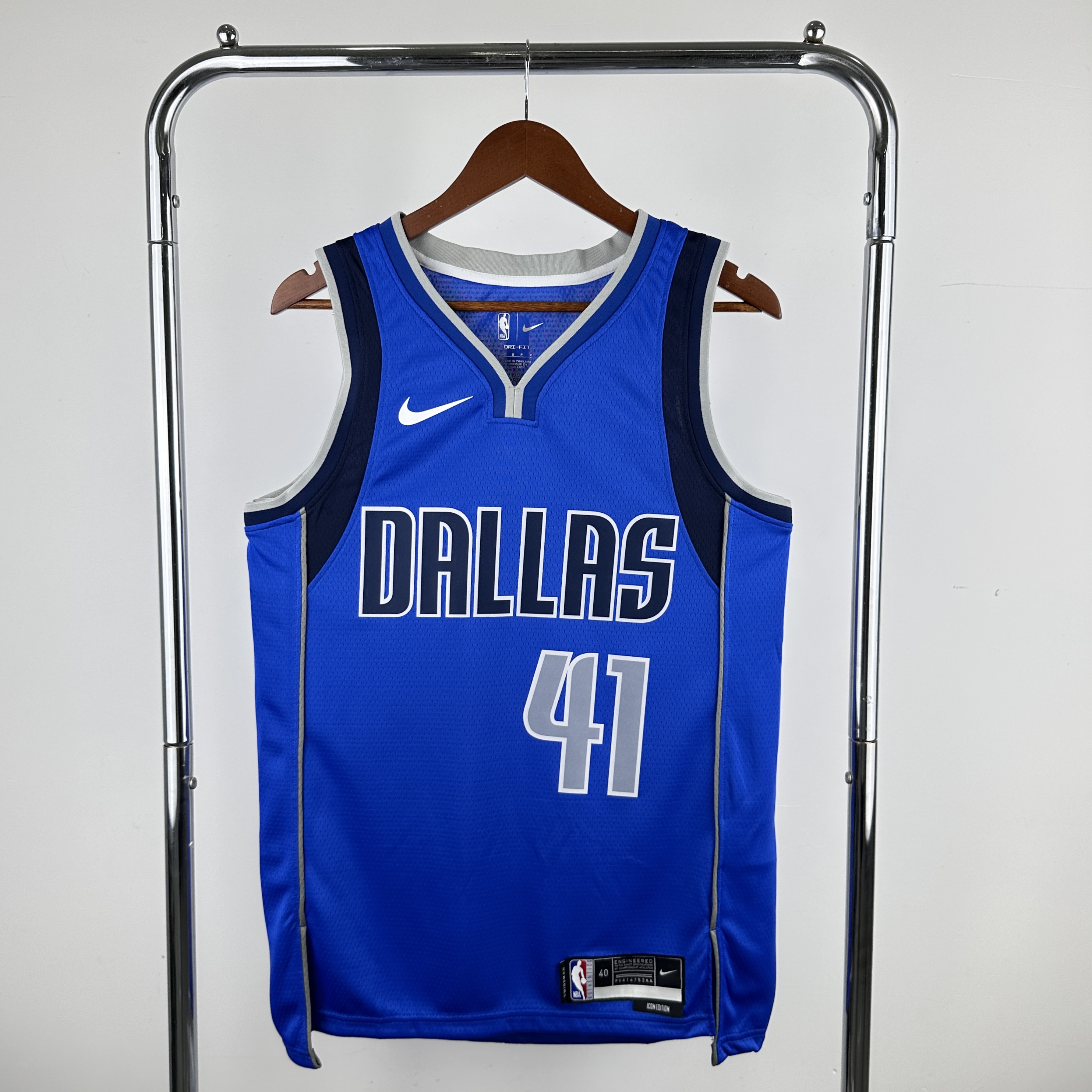 Dallas Mavericks Blue #41