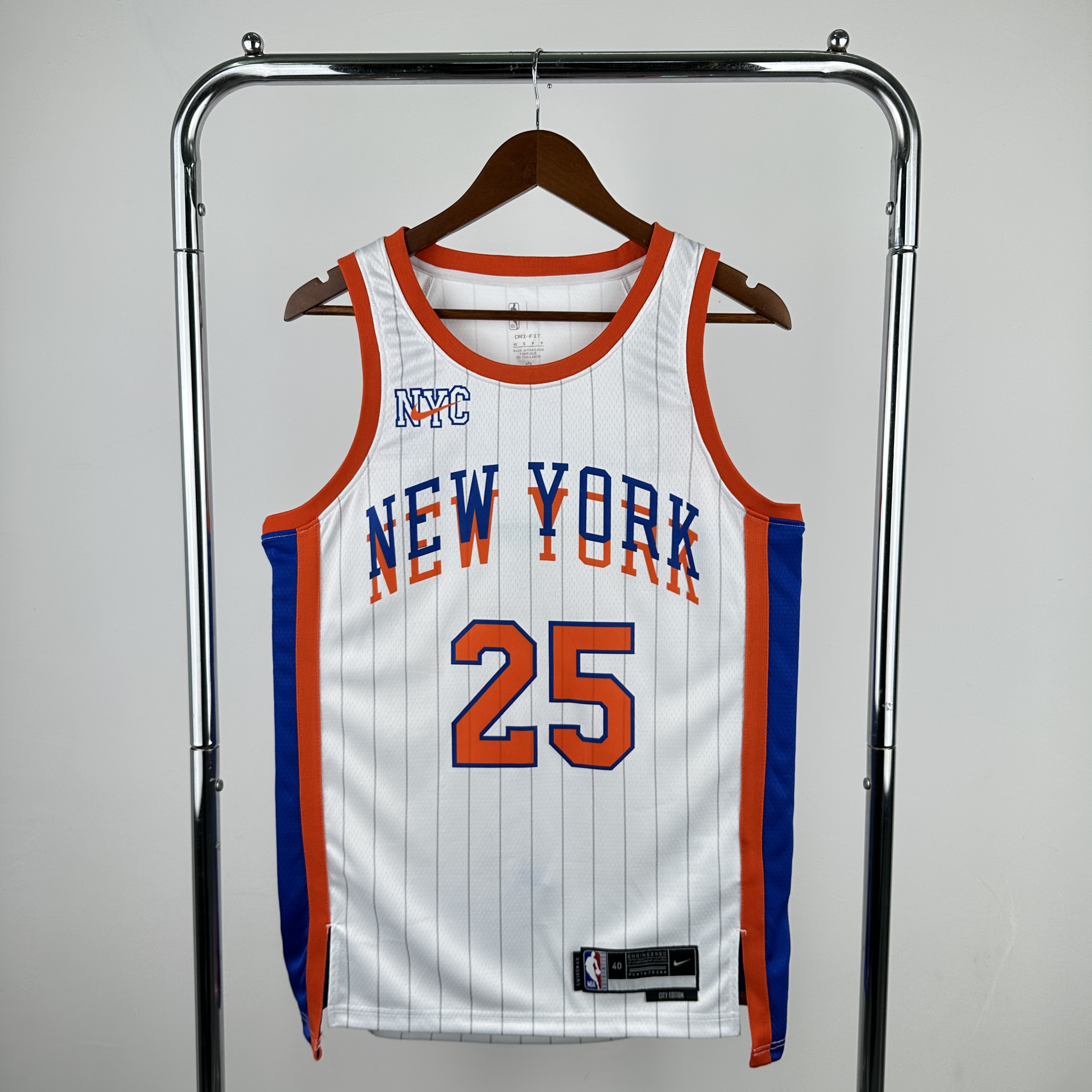 25 season New York Knicks City Edition  No.25