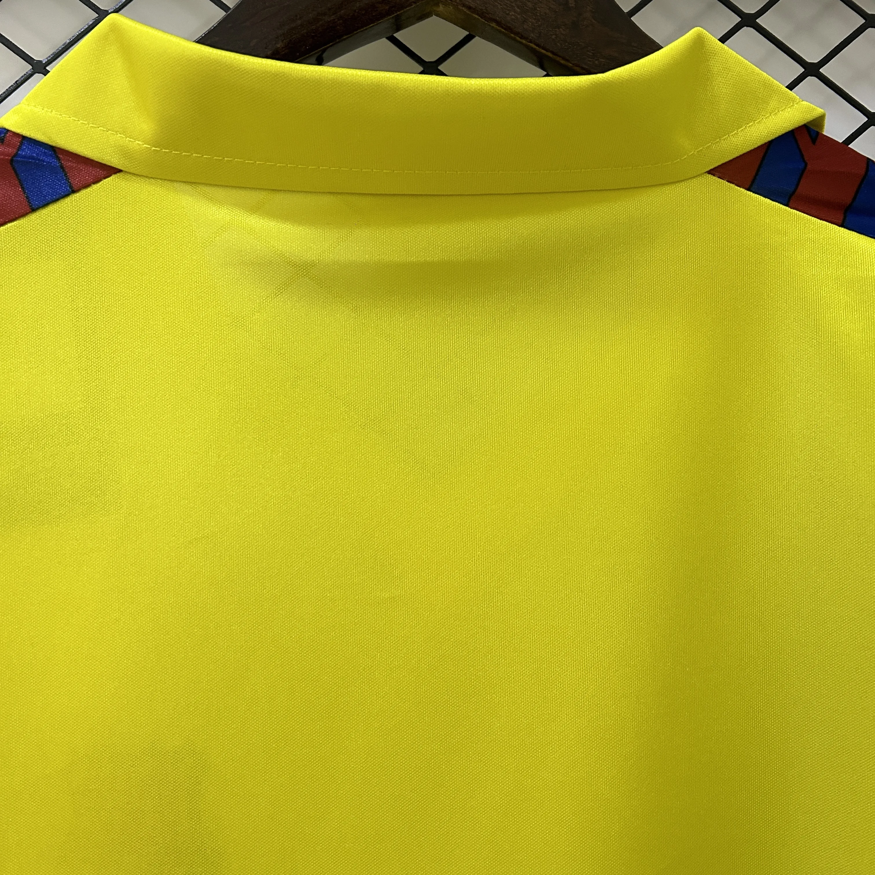 Retro 82/84 Away Kit S-XXL