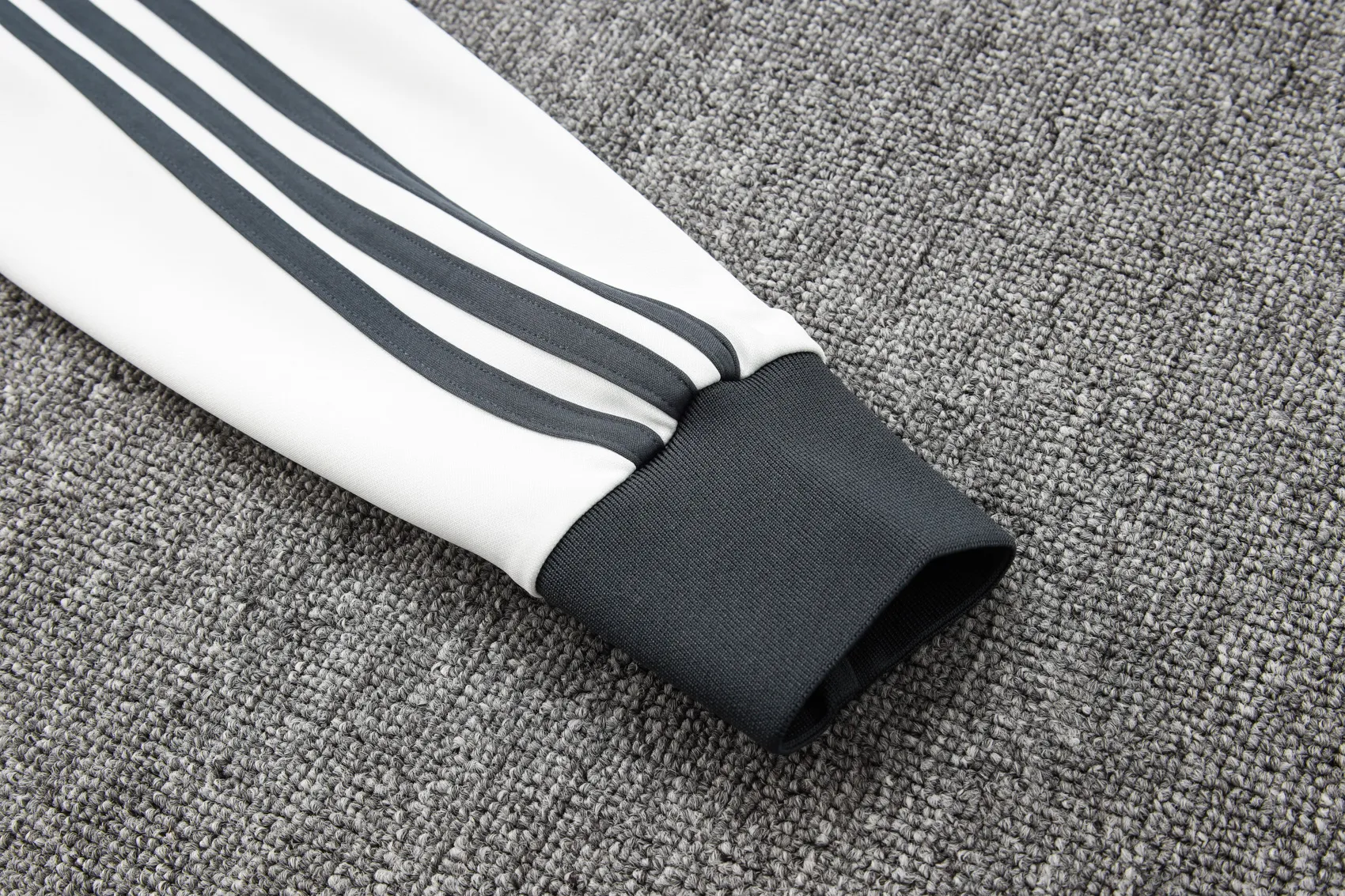 Adult/ Kids Juventus Full Zipper White/Gray Training Suit S_XXL