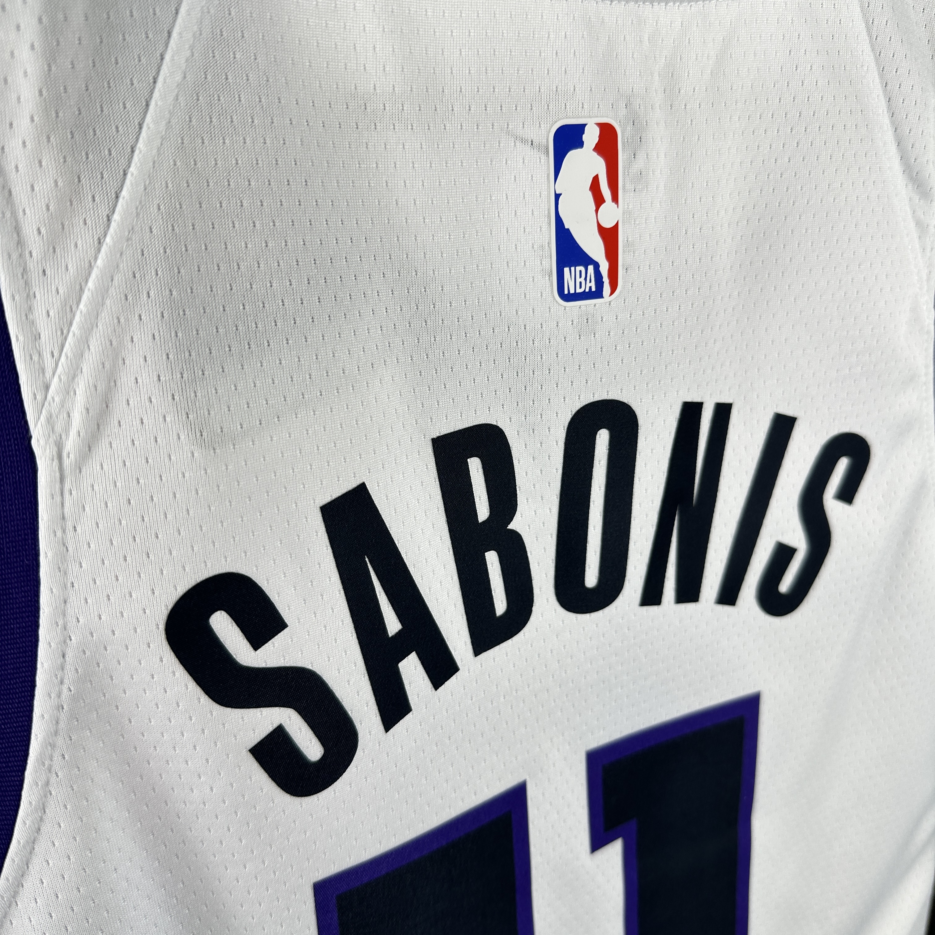 24 SEASON SACRAMENTO KINGS Home  #11 SABONIS