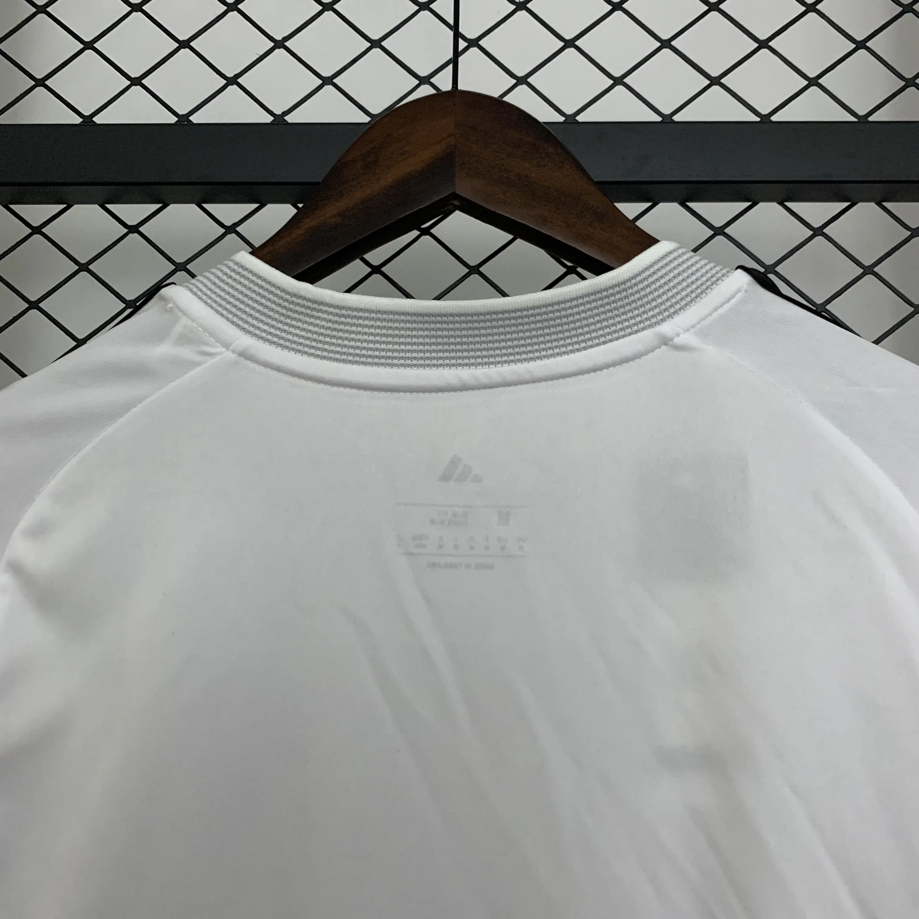 Female Real Mαdrid 25/26 Home  Size S-XXL