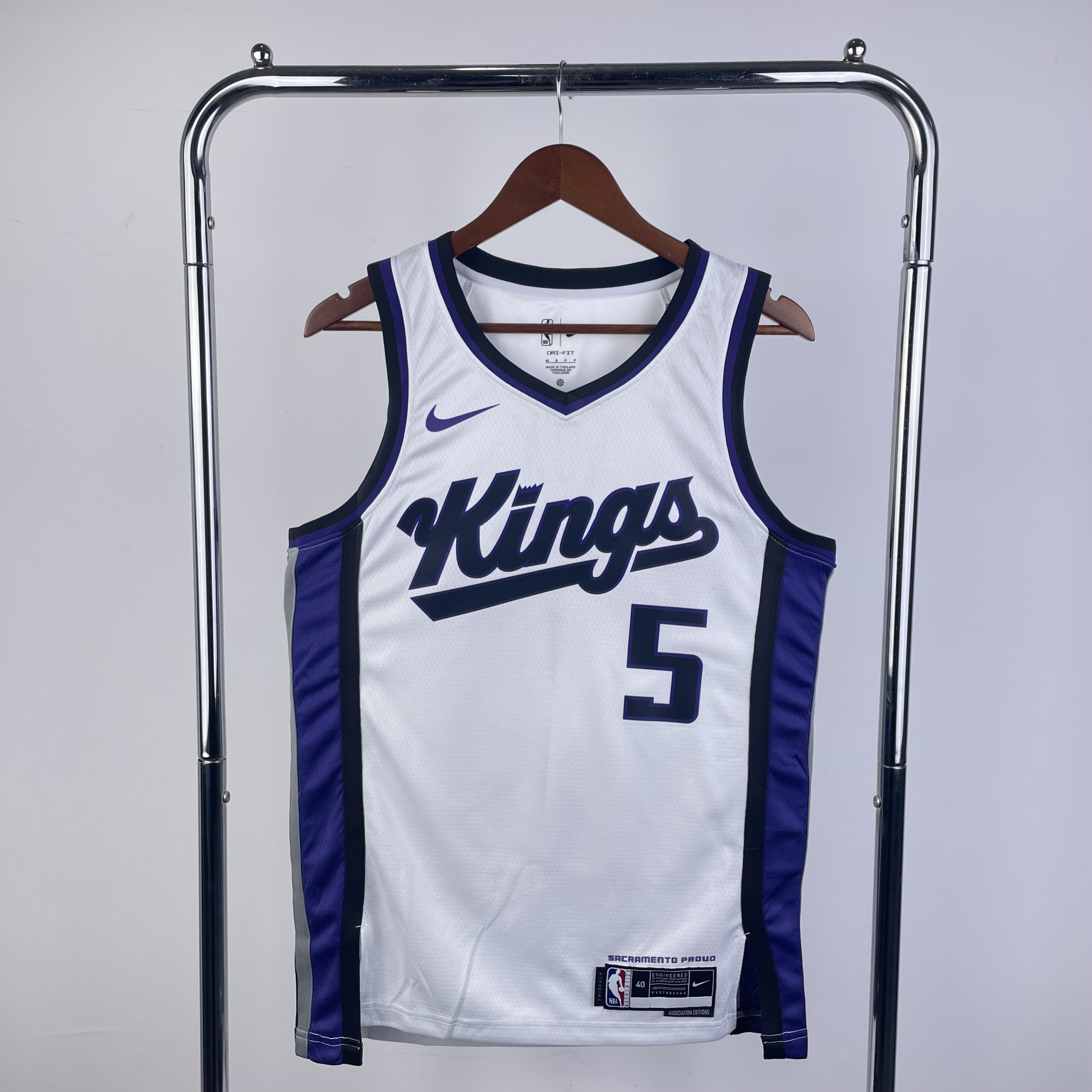 24 SEASON SACRAMENTO KINGS Home  #5 FOX