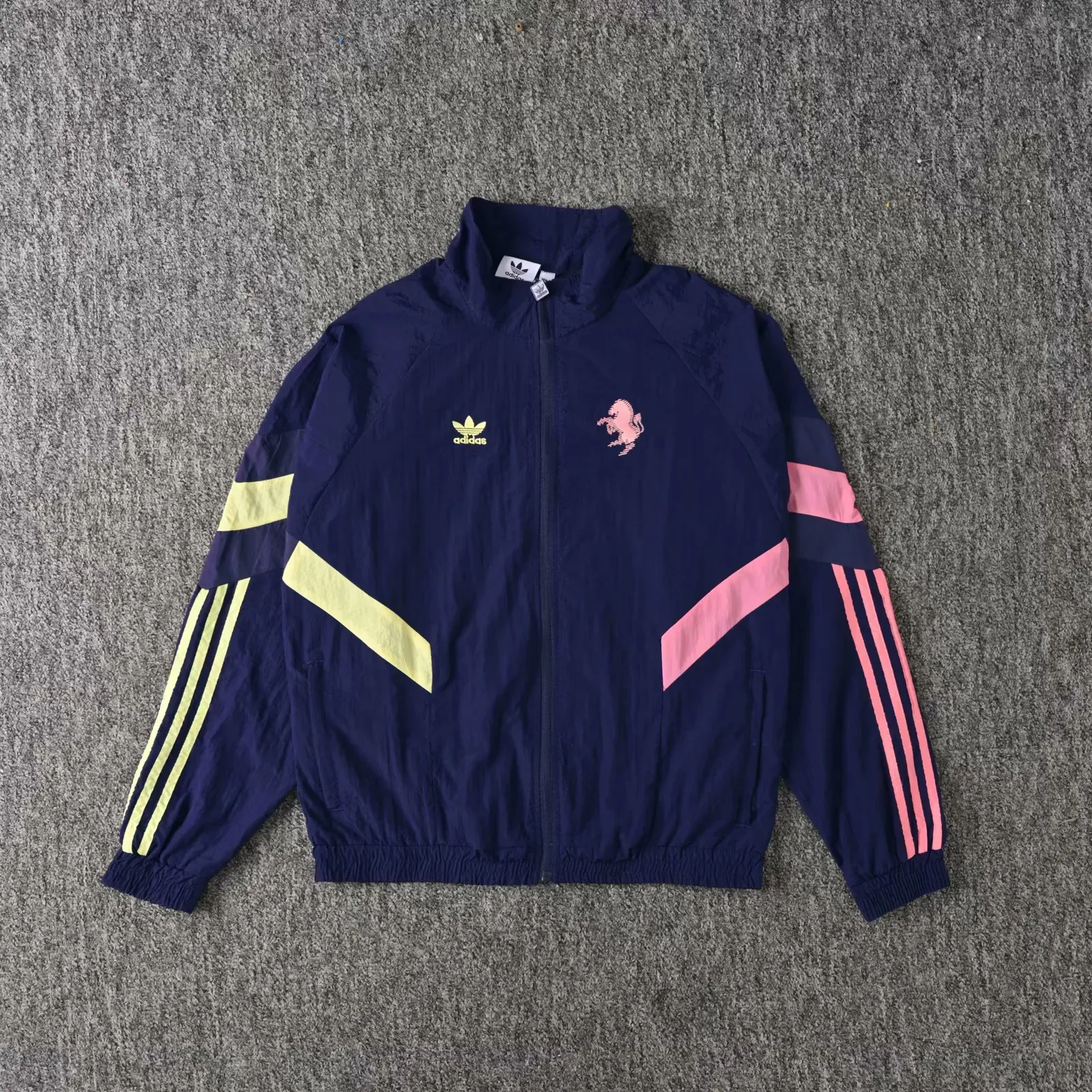 Juventus windbreaker  S-XXL