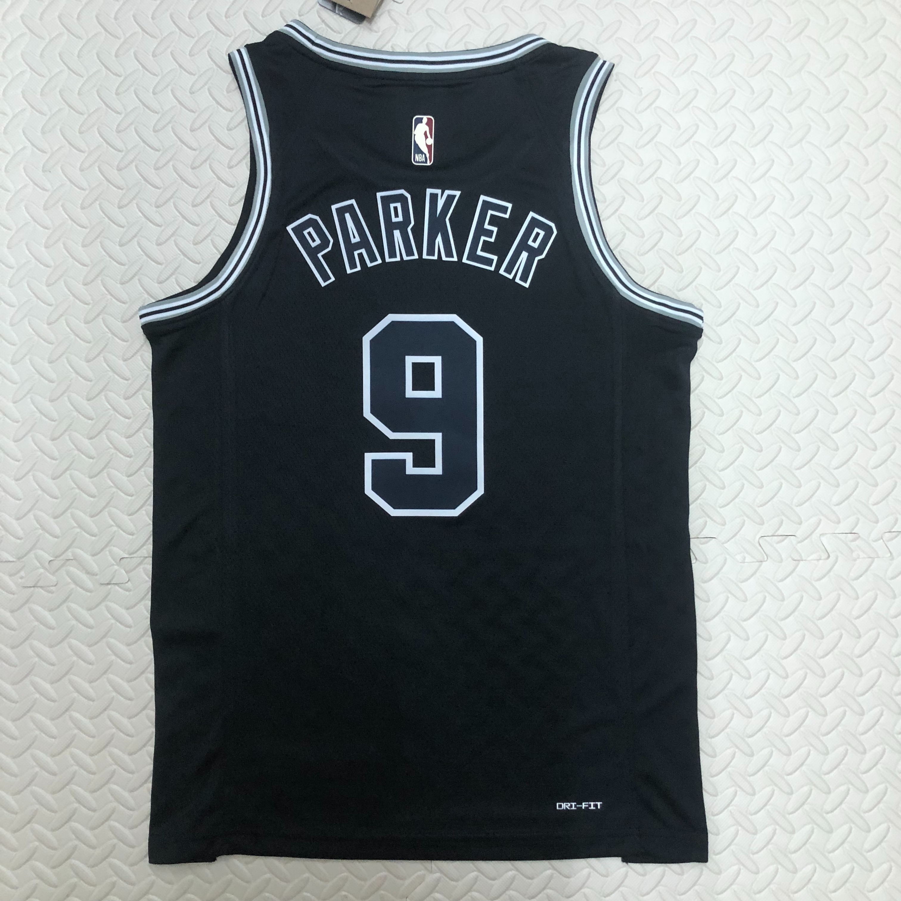 23 Season SAN ANTONIO SPURS Black  #9