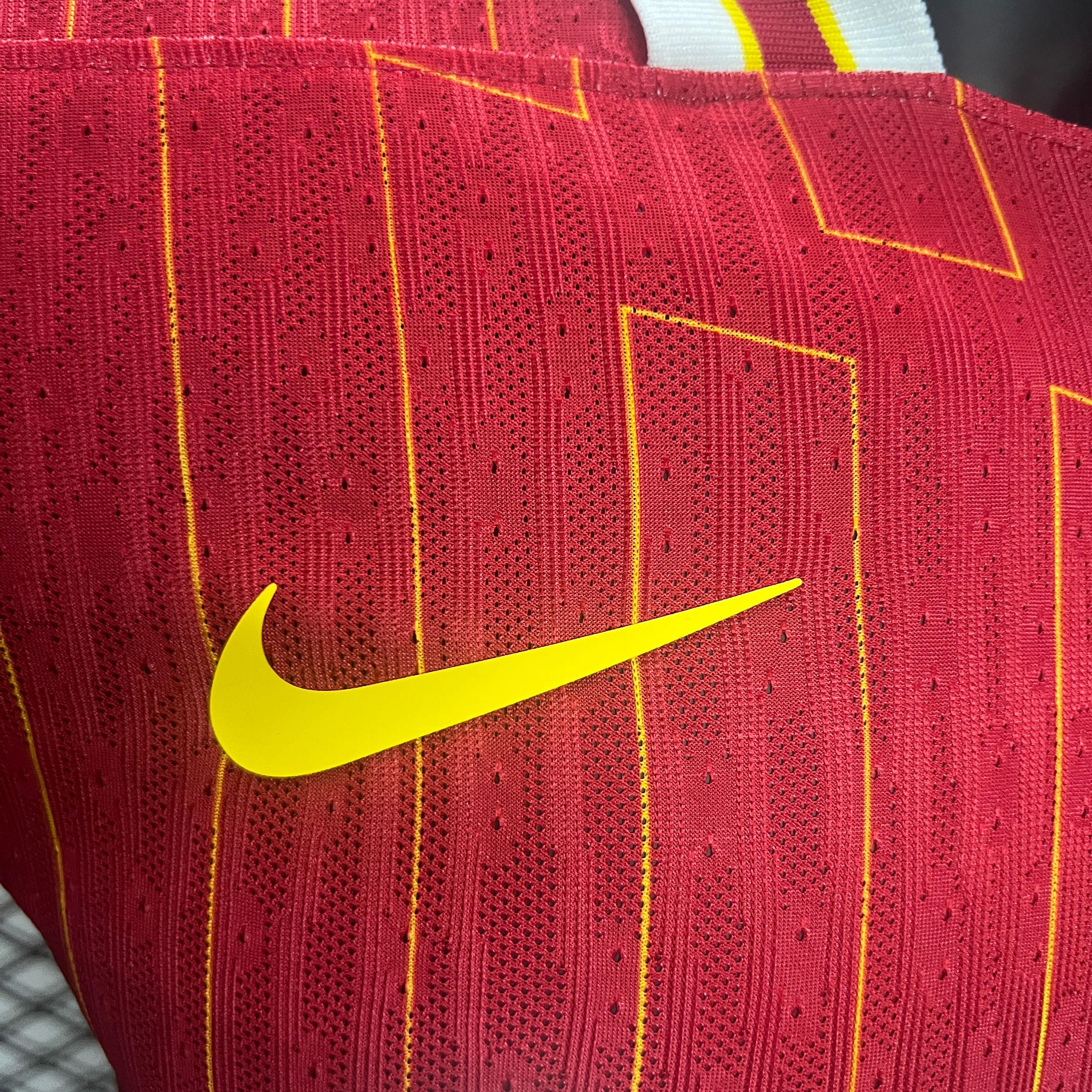 Player Version LVP  24/25 Home Red