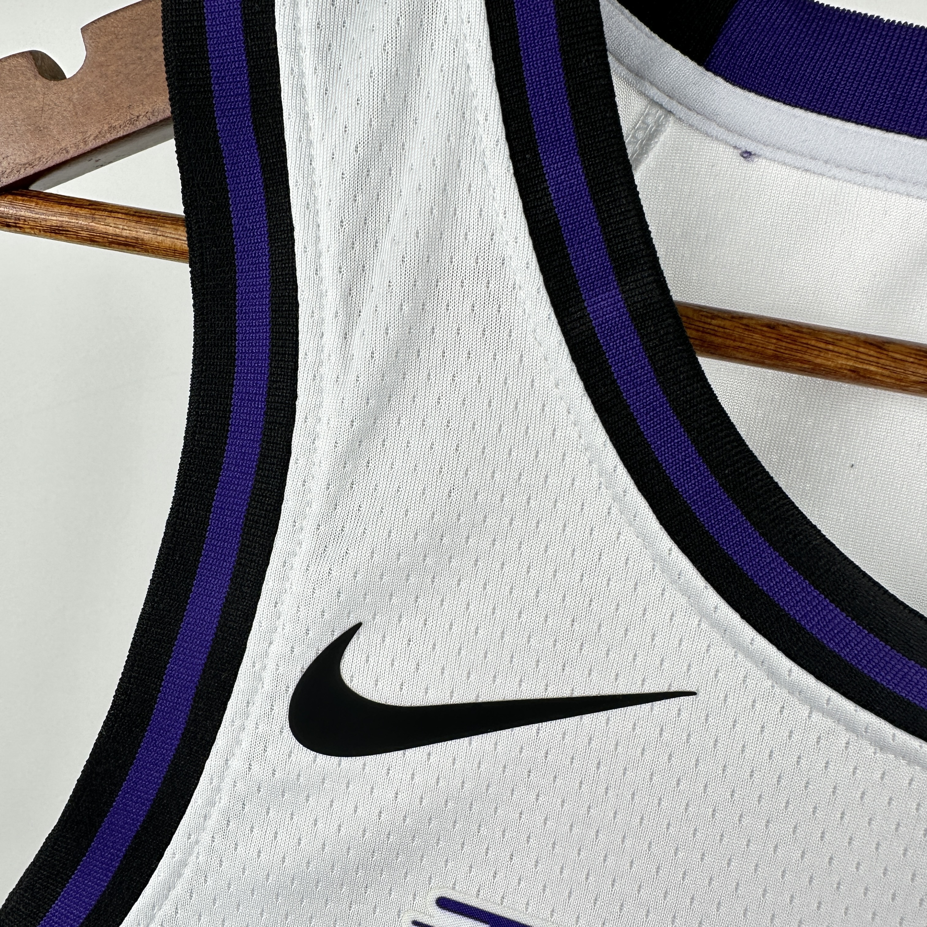 23 Season Lakers City Edition No.77 Dončić