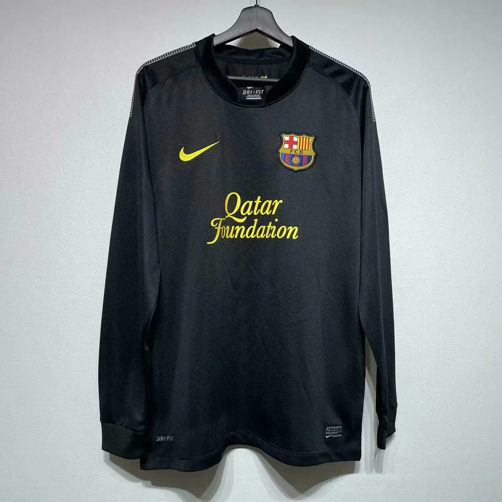 Retro 11/12 Barcelona Away Long Sleeves