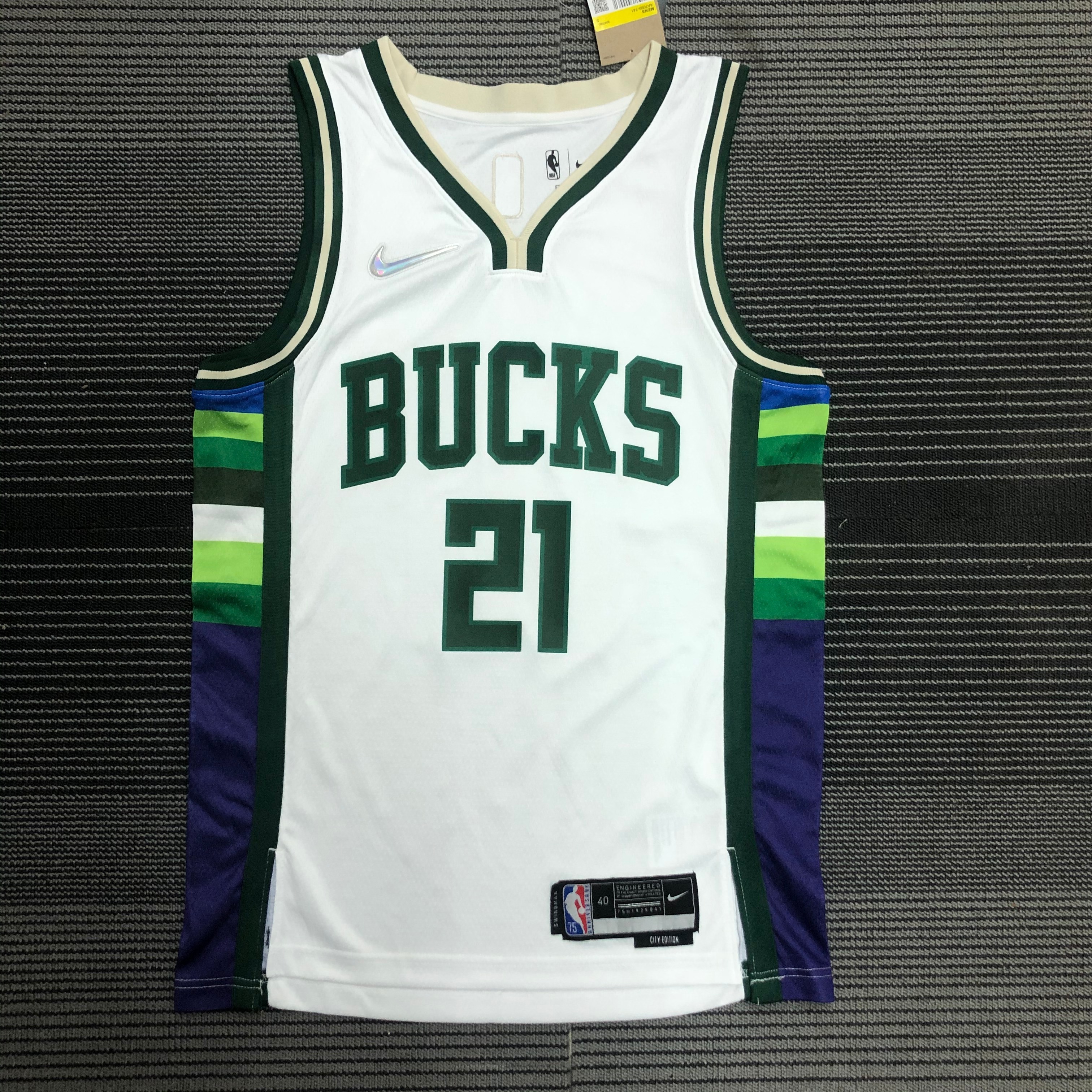 22 Season Milwaukee Bucks City Version  No.21 Holiday