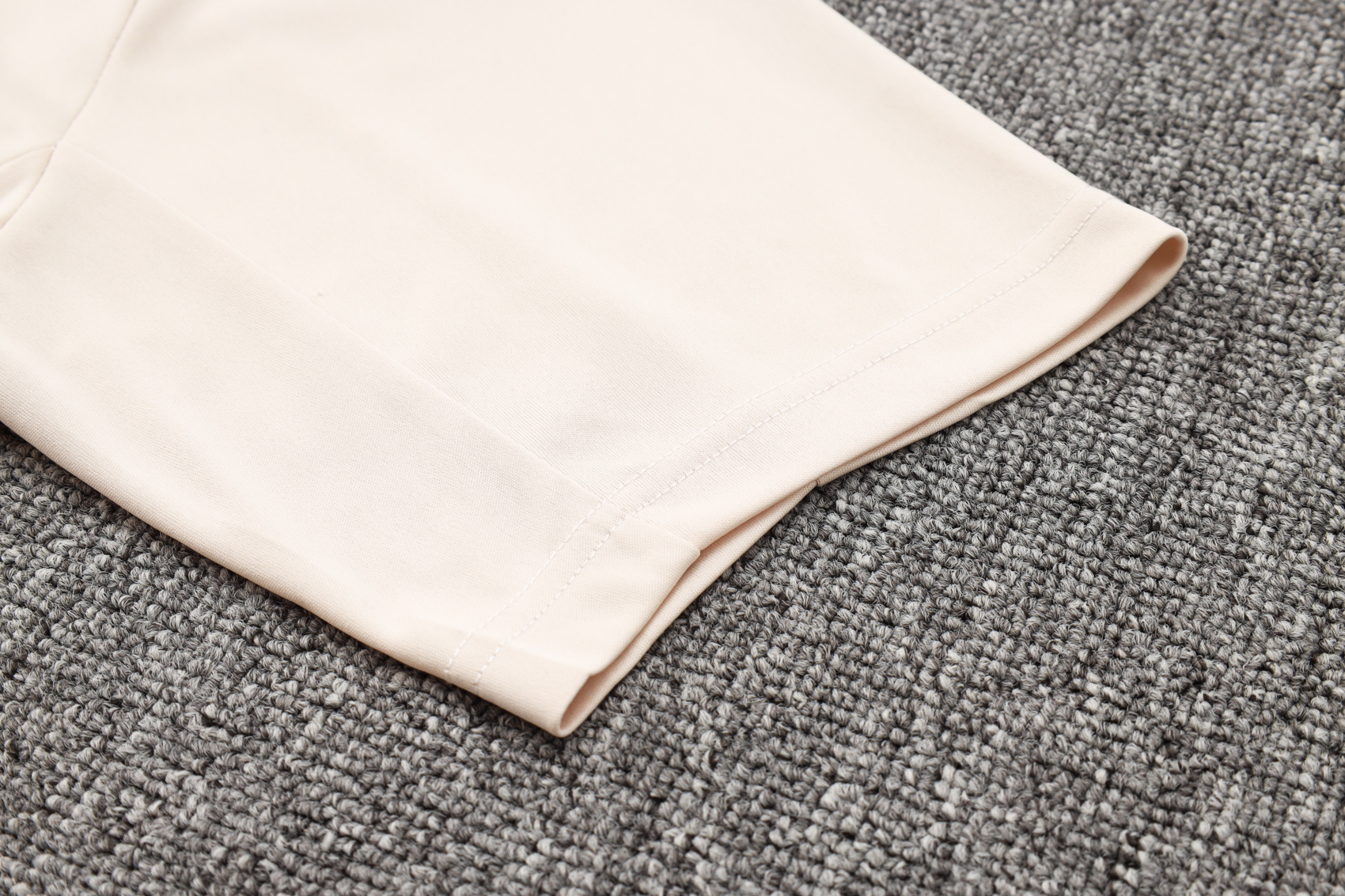 Argentina 2425 short-sleeved Argentine beige (with cropped trousers)