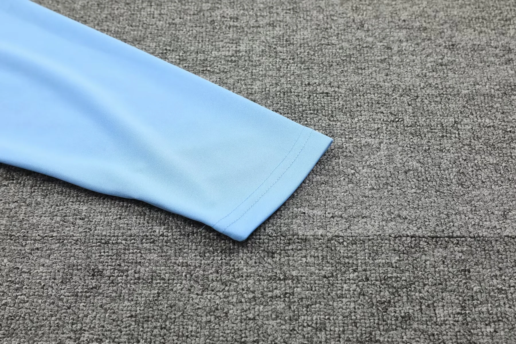 Manchester City 24/25 training SUIT