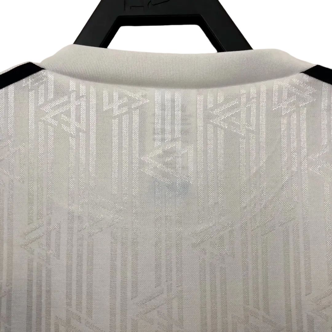 Retro  Germany 1990 Home White