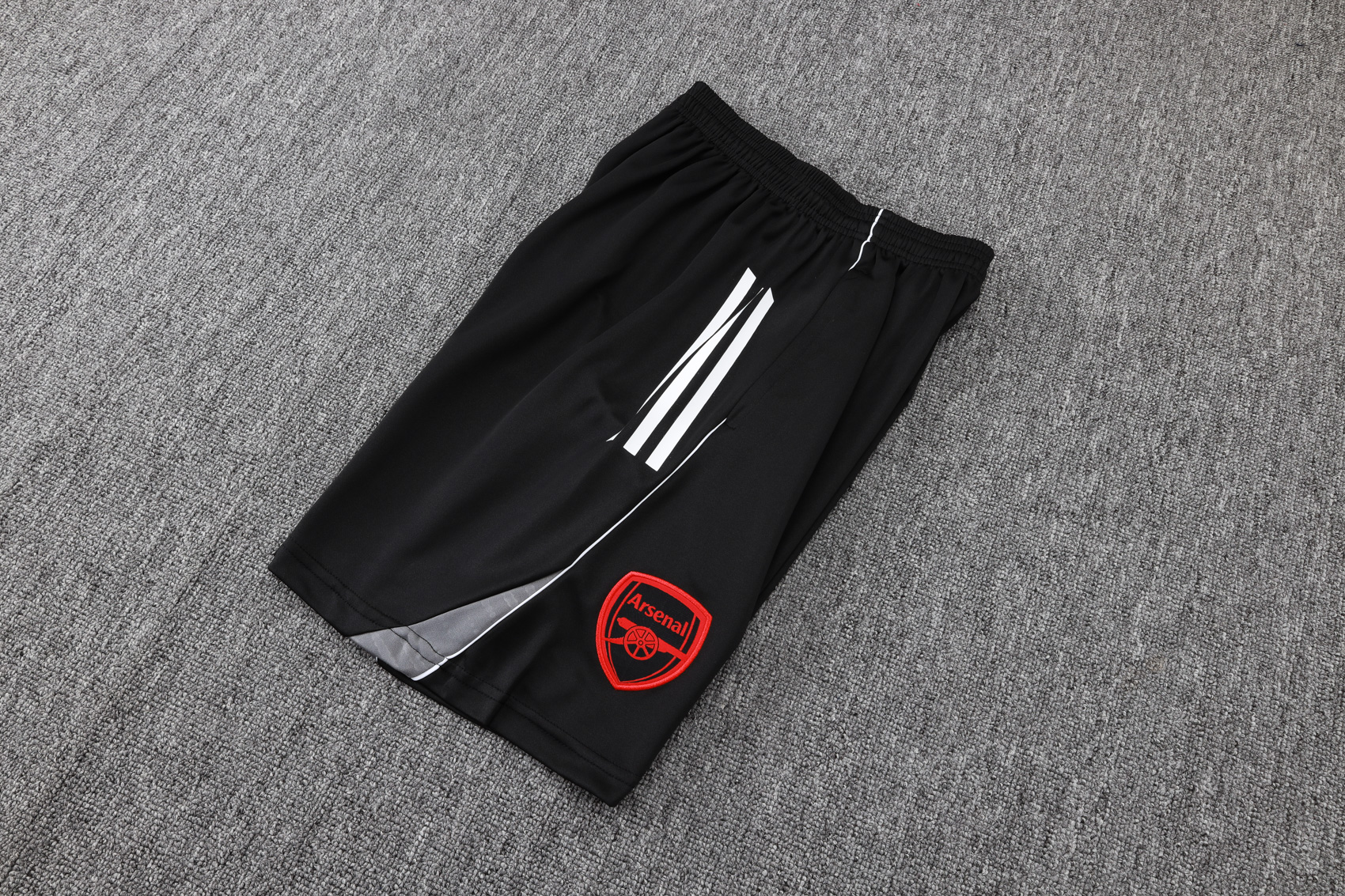 Arsenαl 2526  Sleeveless training suit D2552