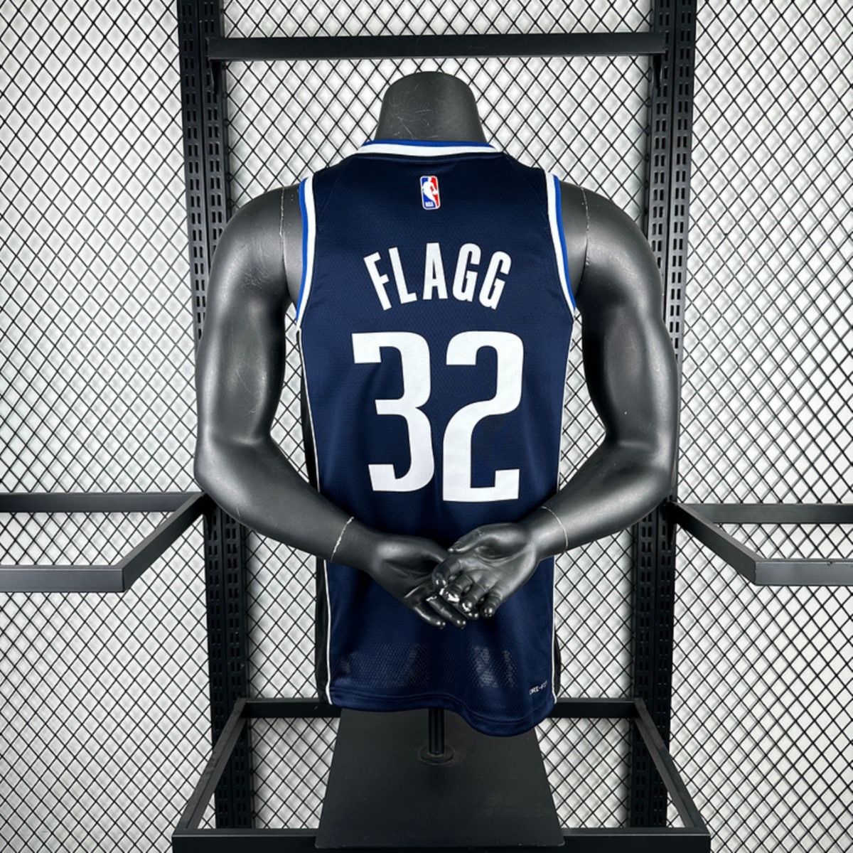 Dallas Mavericks Flyer #32
