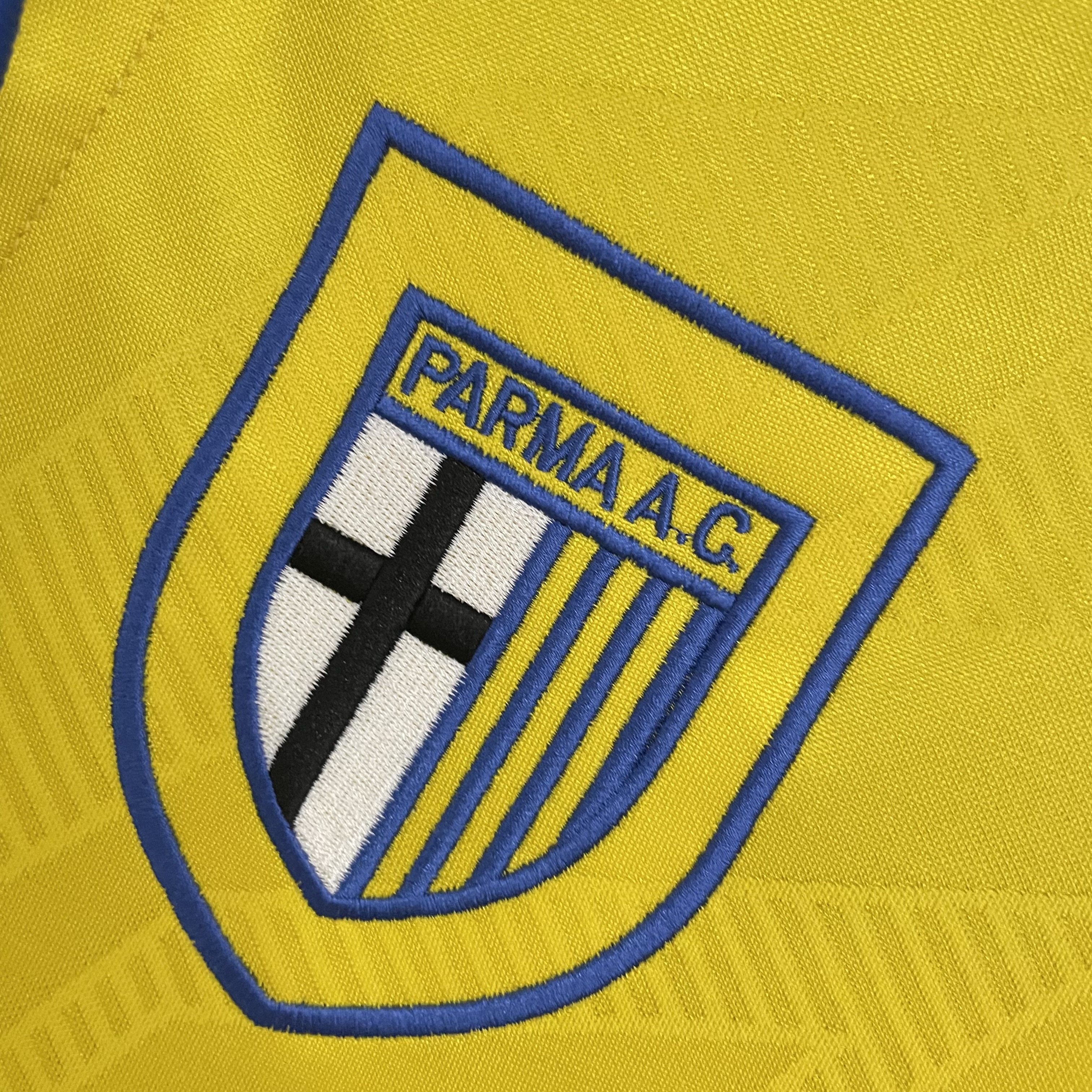 Retro 93/95 Parma Home  S-XXL