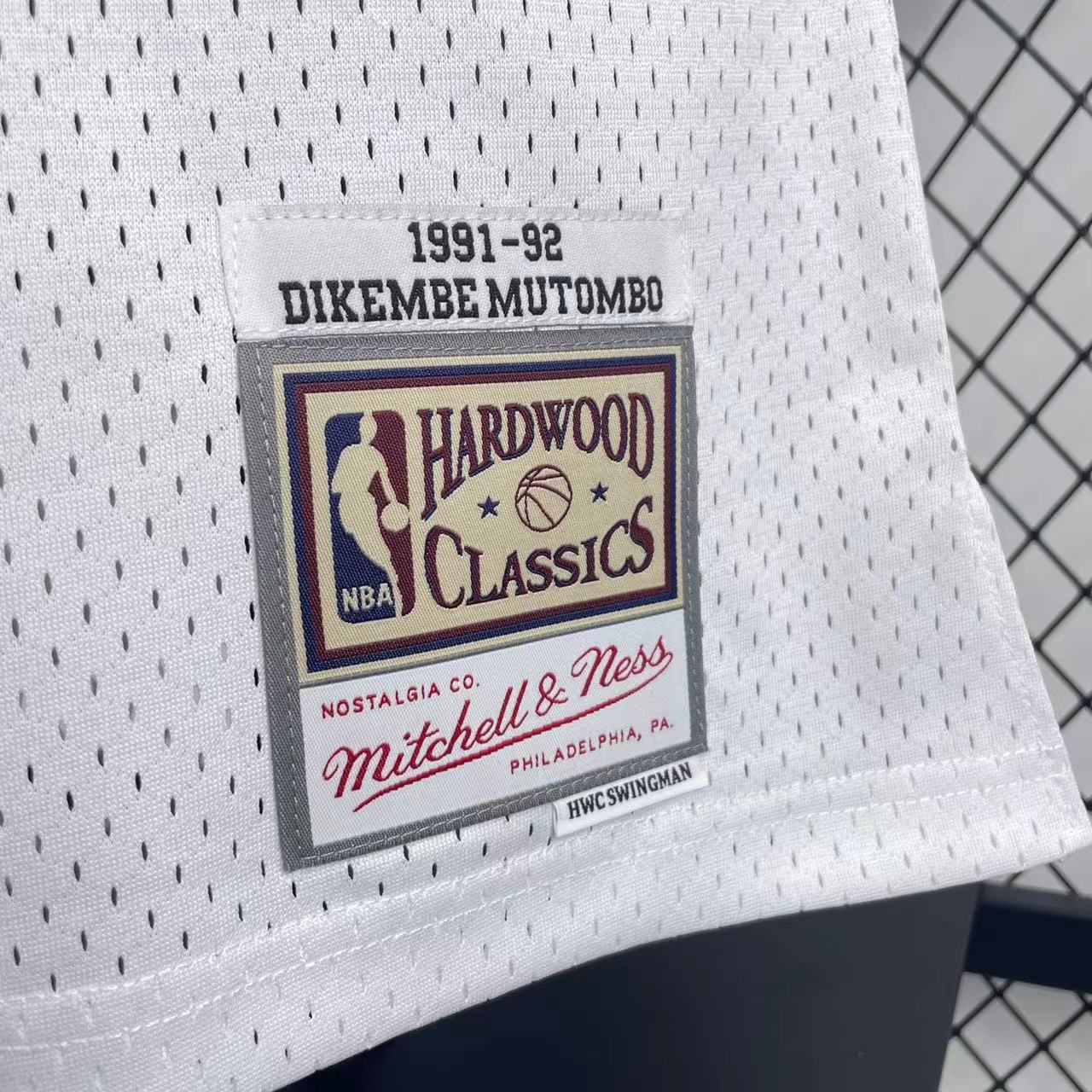 MN Heat Press Retro: Denver Nuggets 1991/92 White No.55 Mutombo