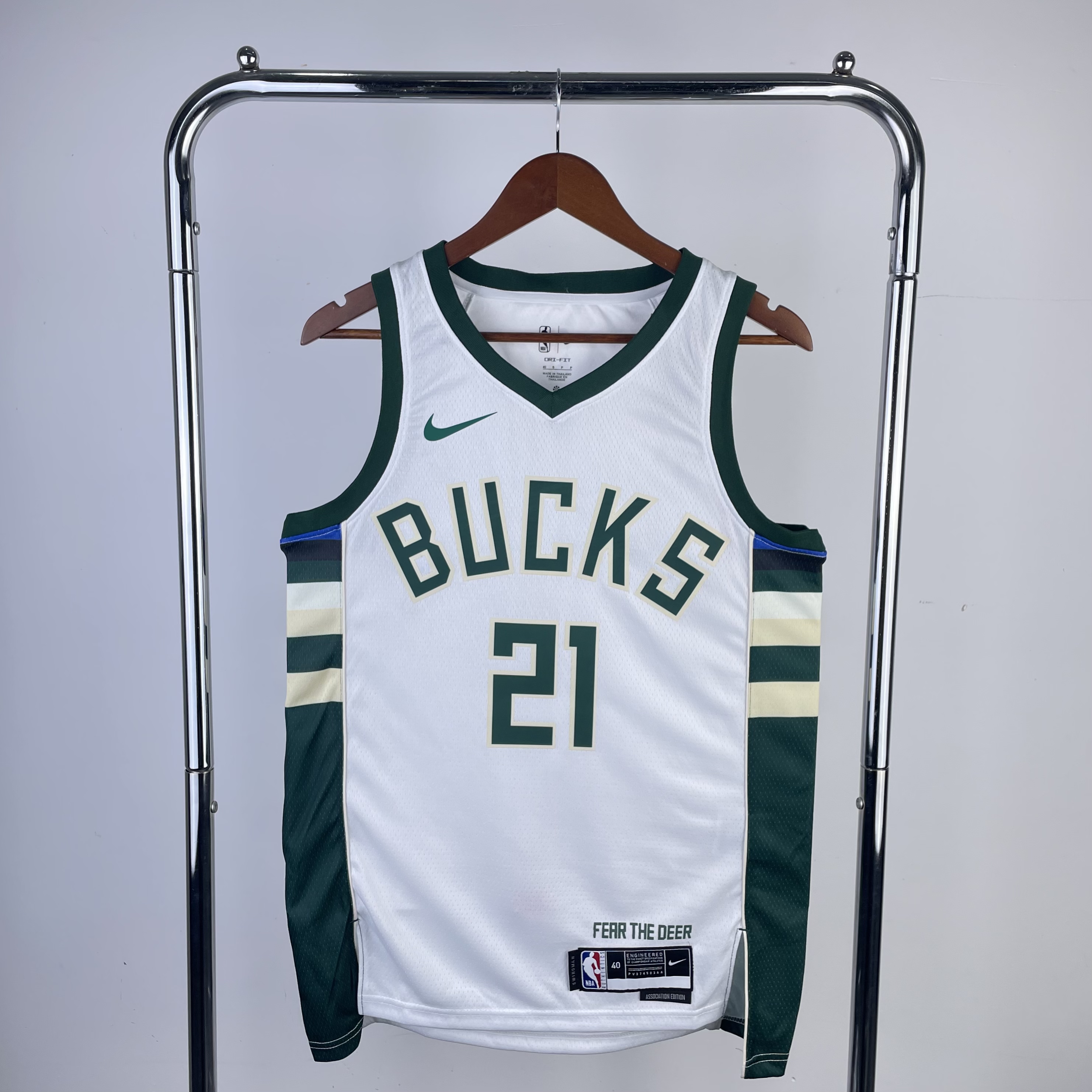 23 Season Milwaukee Bucks Home Version  No.21
