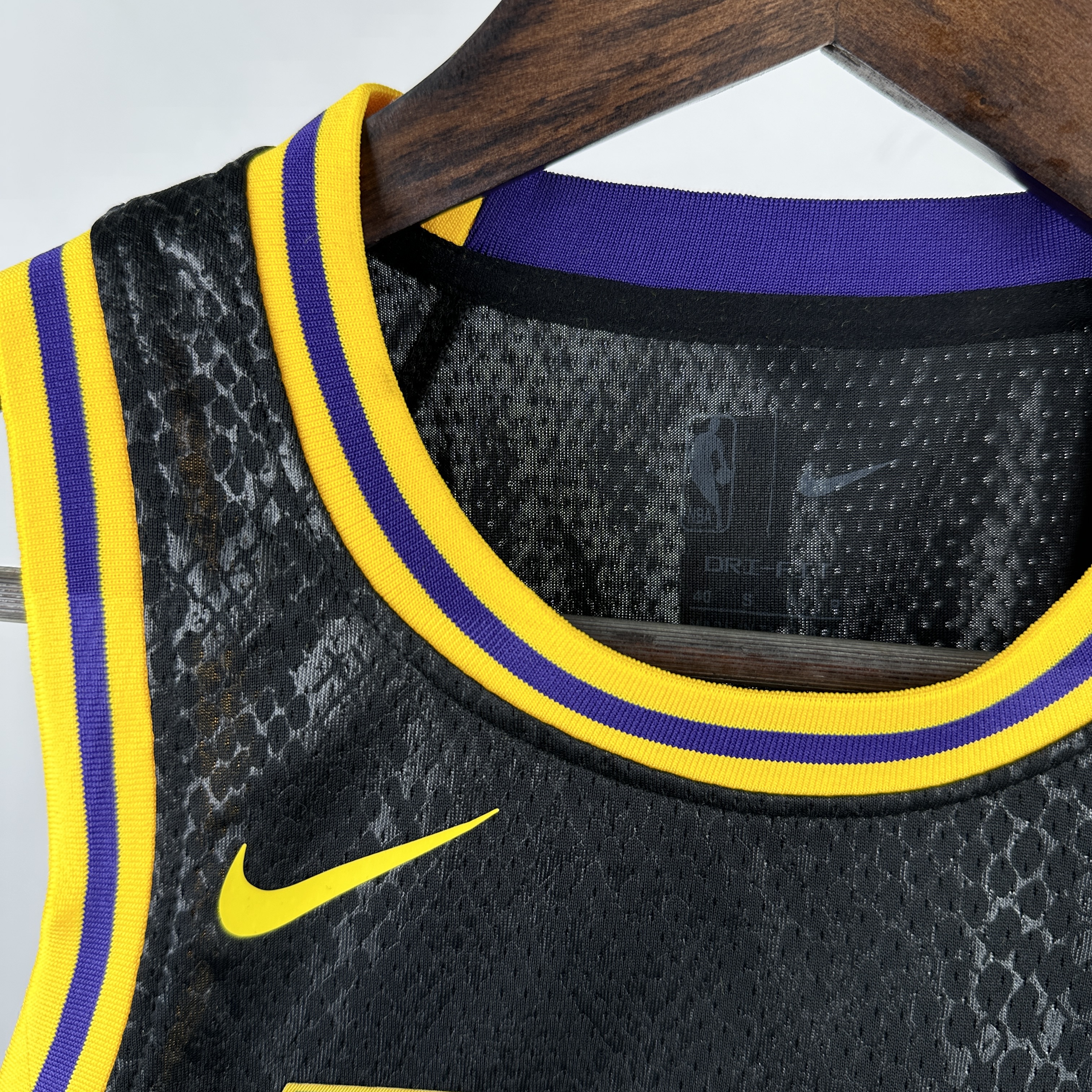 Kids Lakers No.77 Dončić