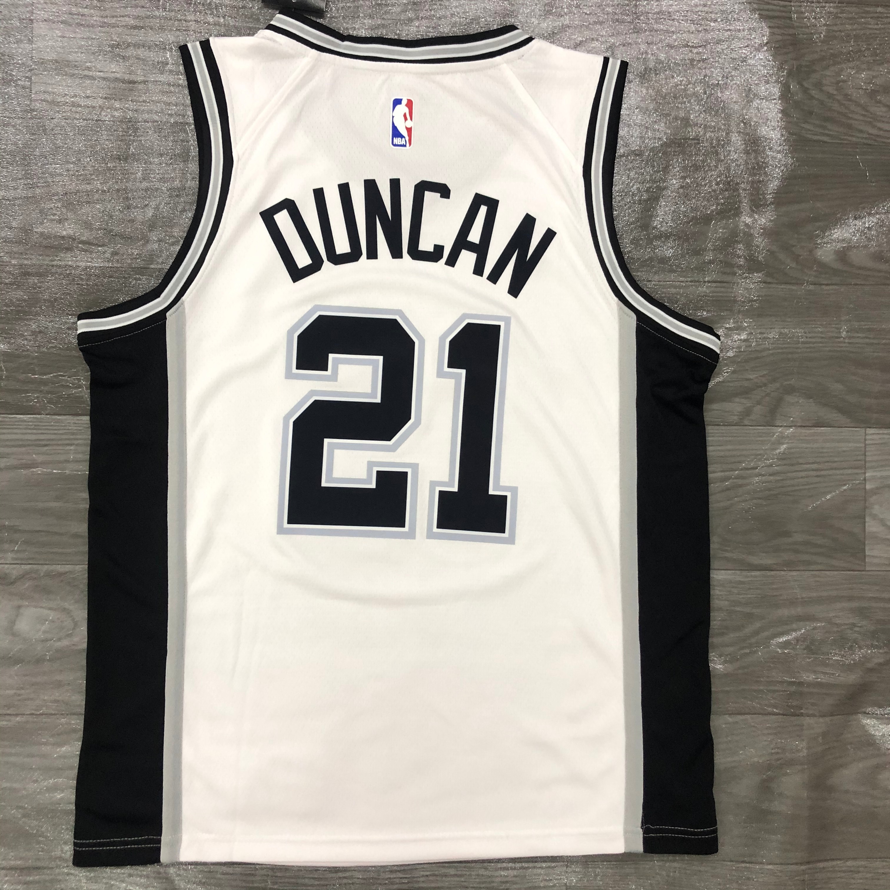SAN ANTONIO SPURS WHITE  #21