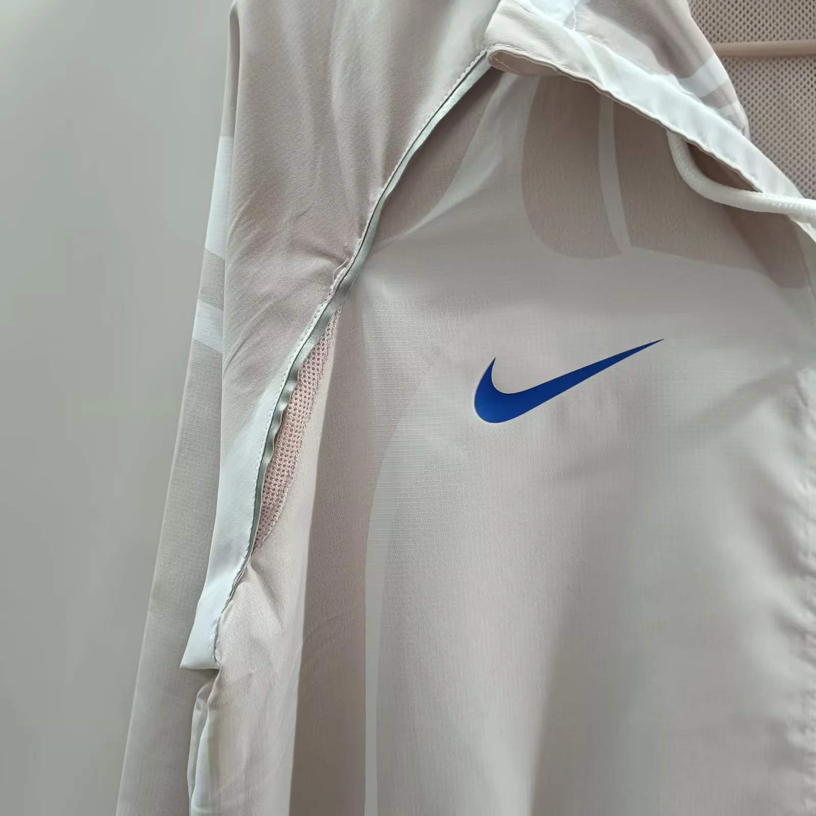 Barcelona windbreaker