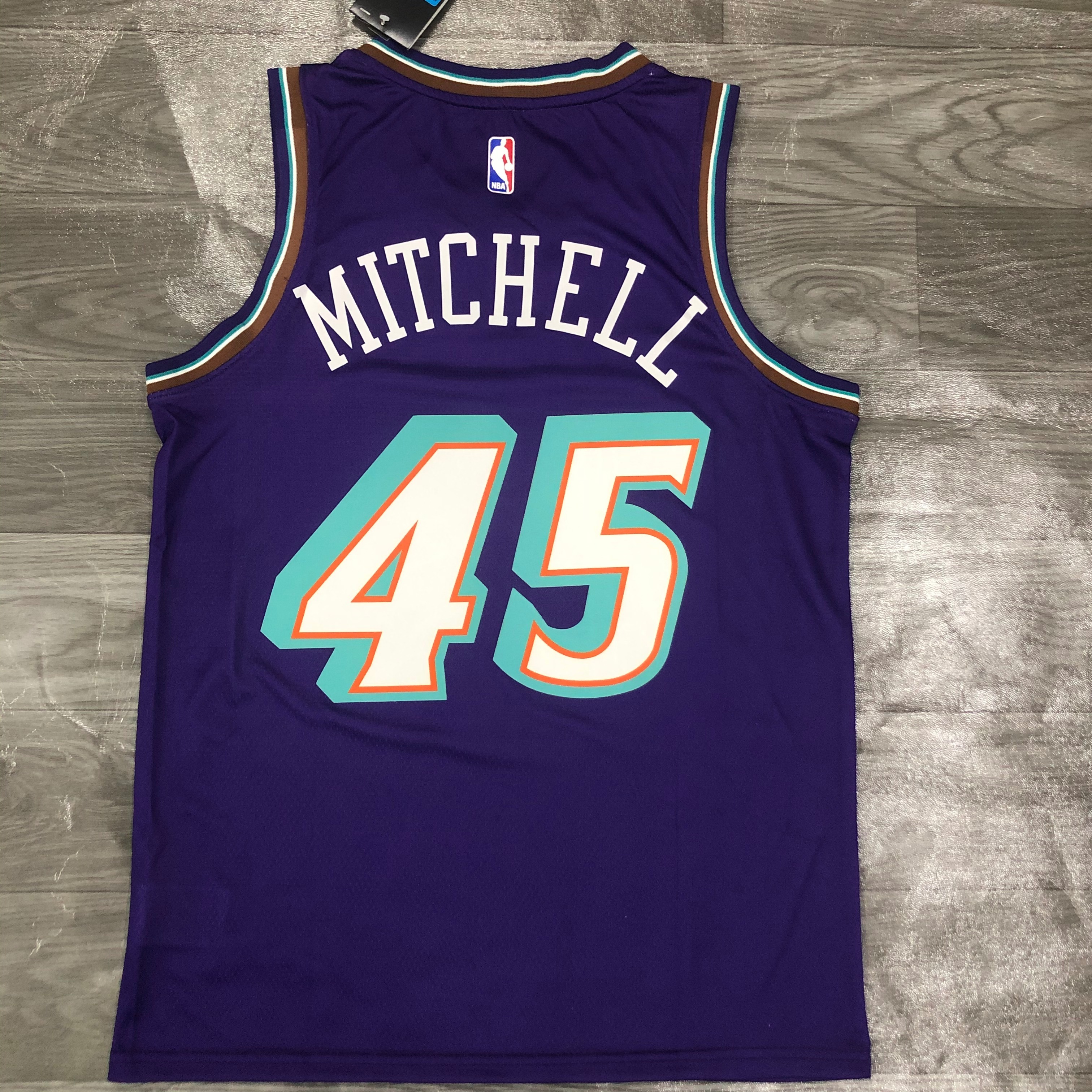 UTAH JAZZ No.45 Mitchell